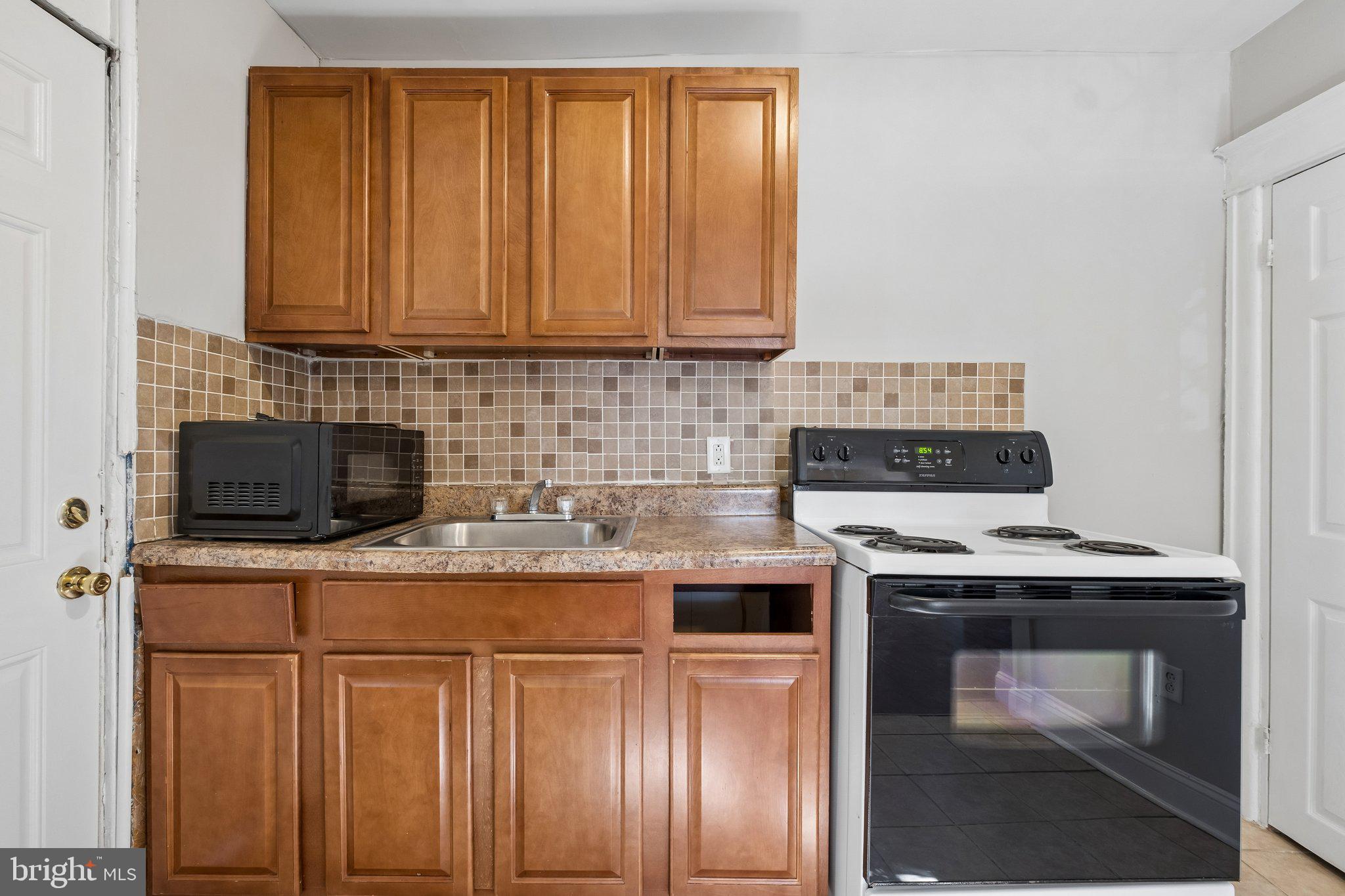6006 ANGORA TERRACE