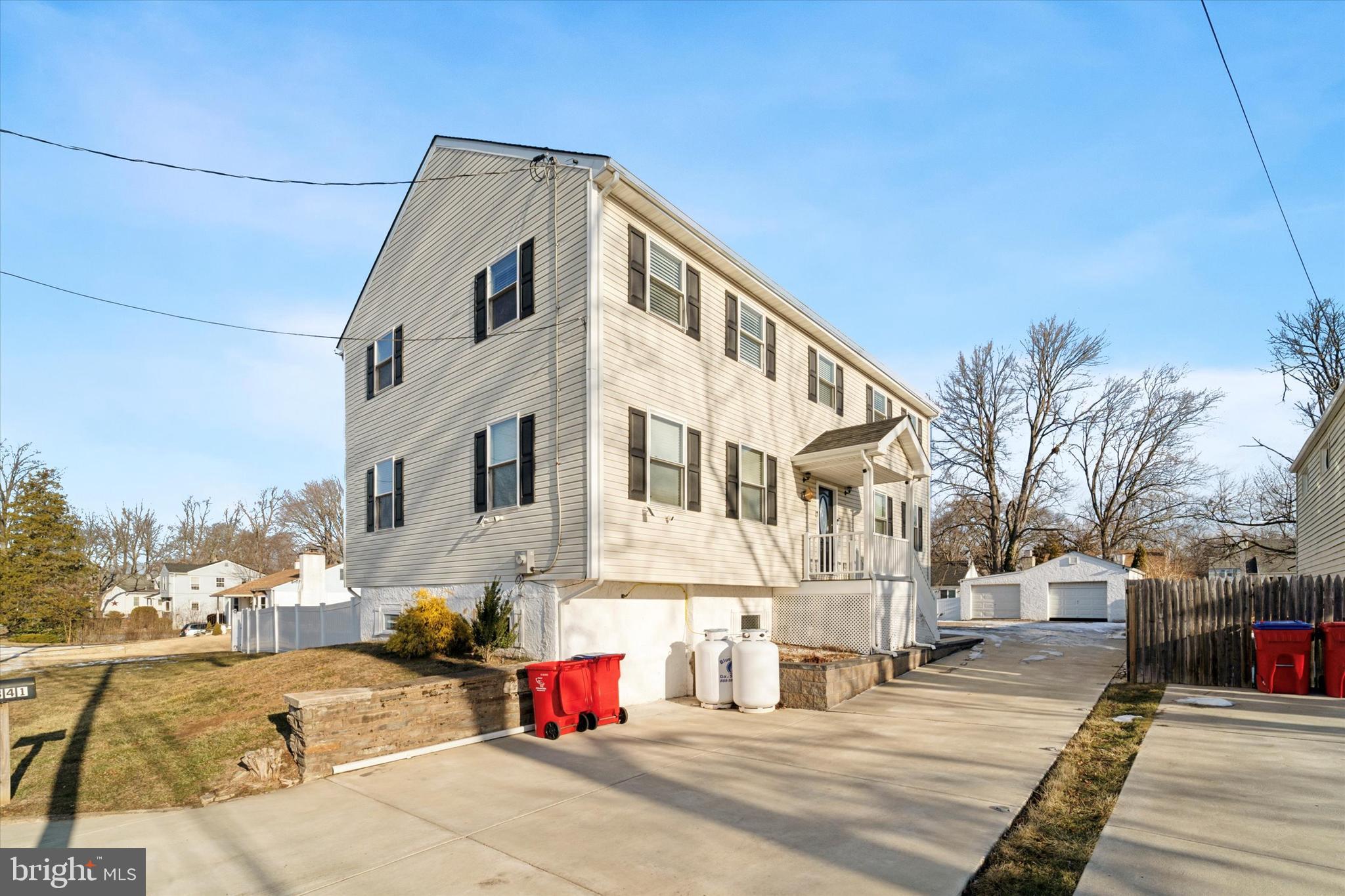 SPEEDWAY - Residential