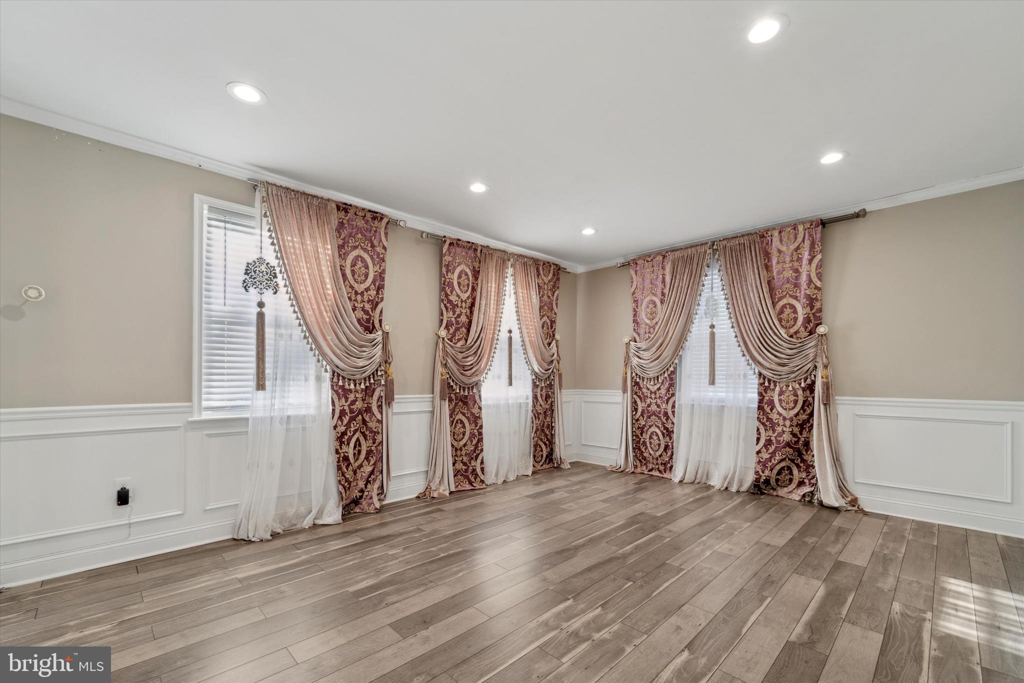 SPEEDWAY - Residential