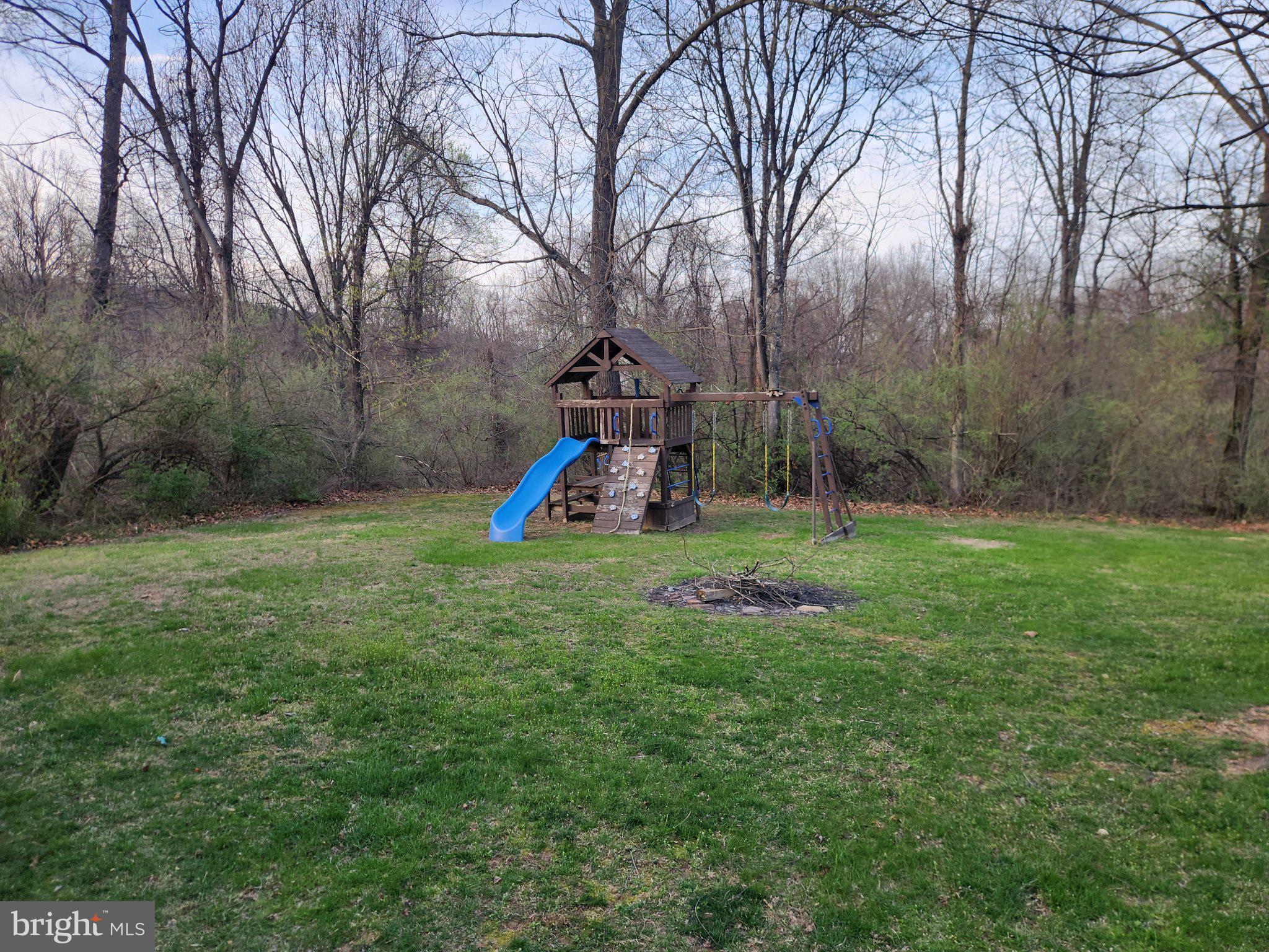 PARKSIDE ESTATES - Residential