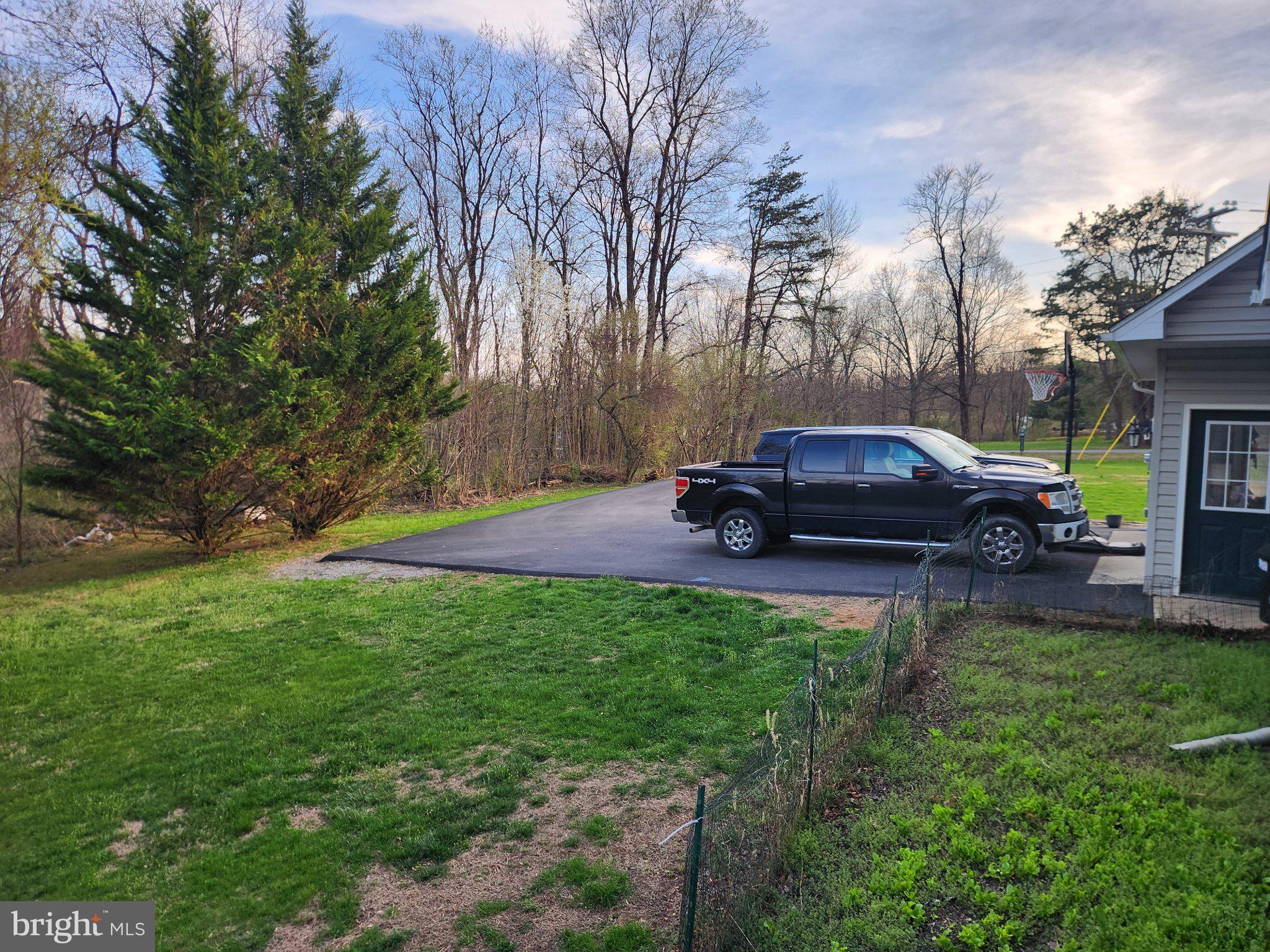 PARKSIDE ESTATES - Residential