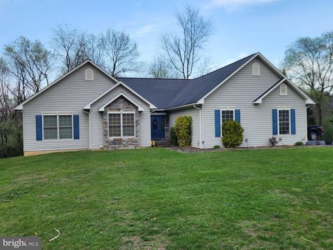 Homes For Sale - 81 Cannon Drive<br/> BERKELEY SPRINGS, WV 25411
