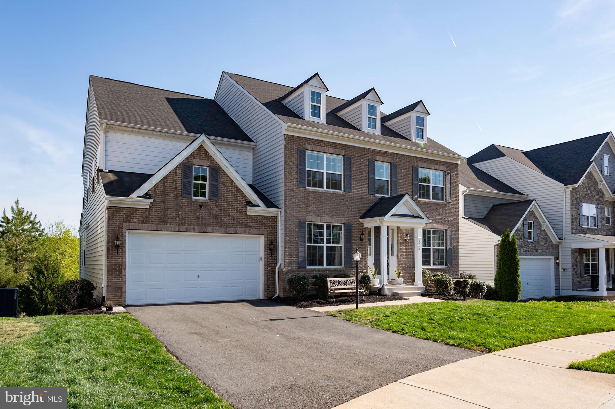 5569 JAMES YOUNG WAY