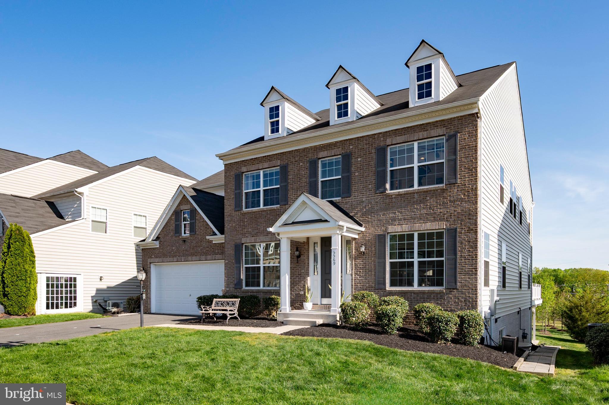 5569 JAMES YOUNG WAY