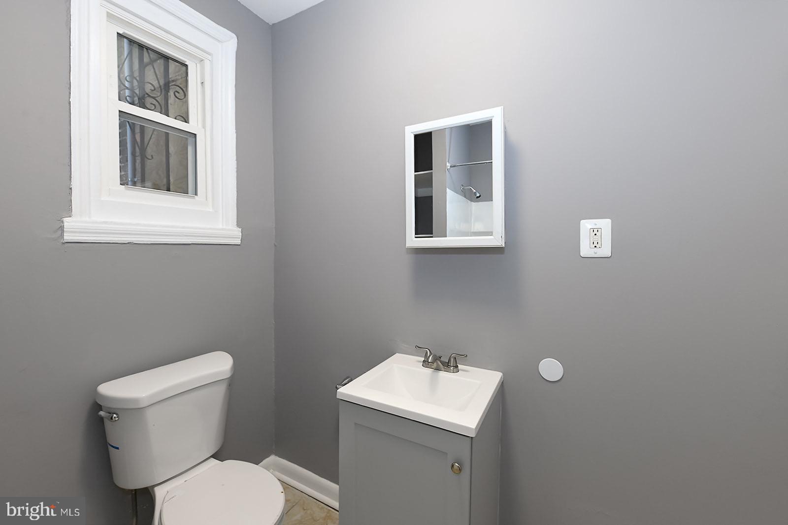 UNION SQUARE - Residential Lease