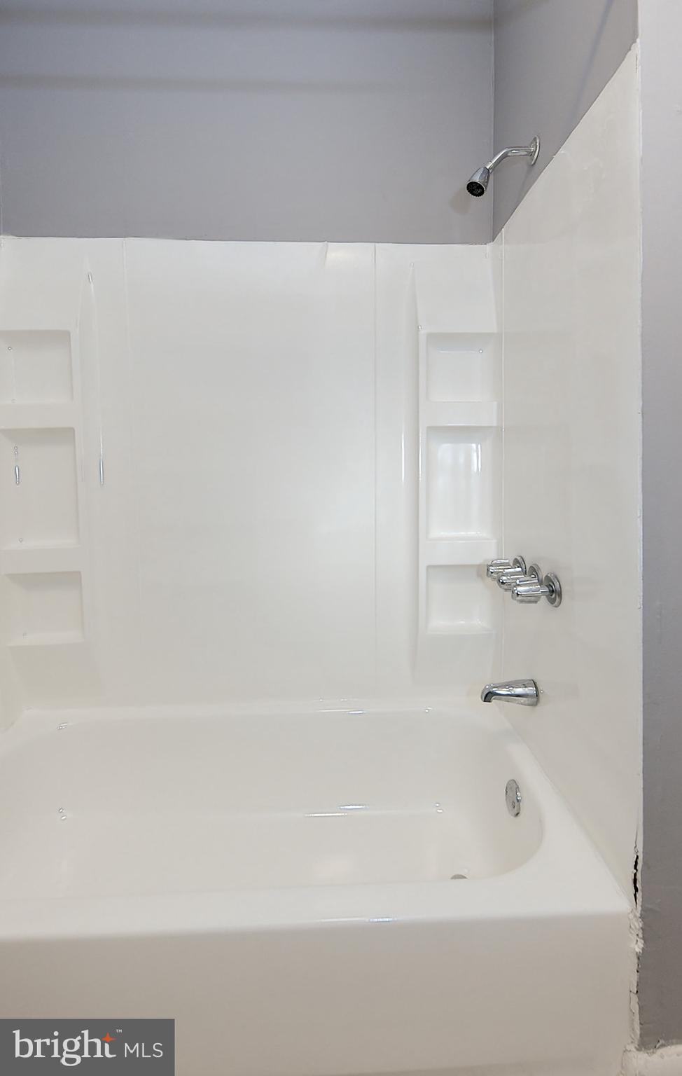 UNION SQUARE - Residential Lease