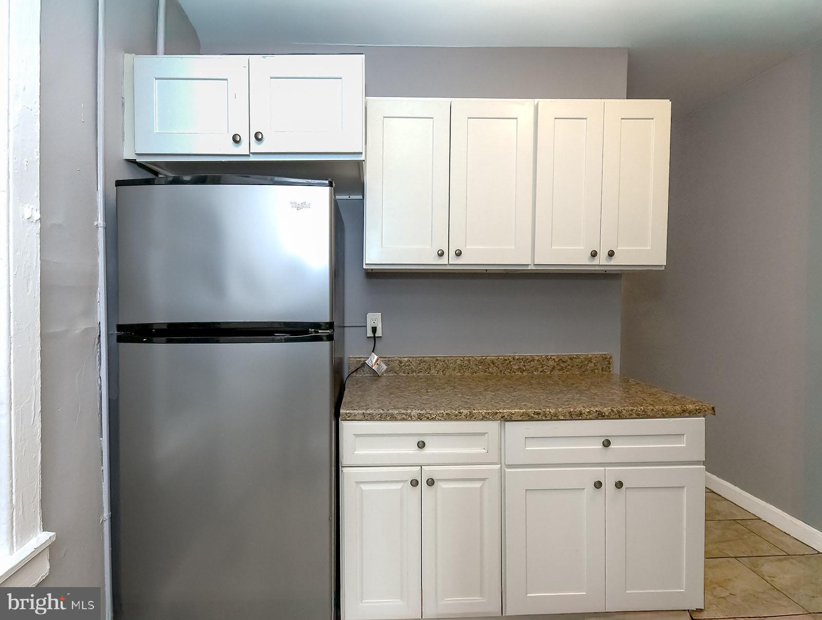 UNION SQUARE - Residential Lease