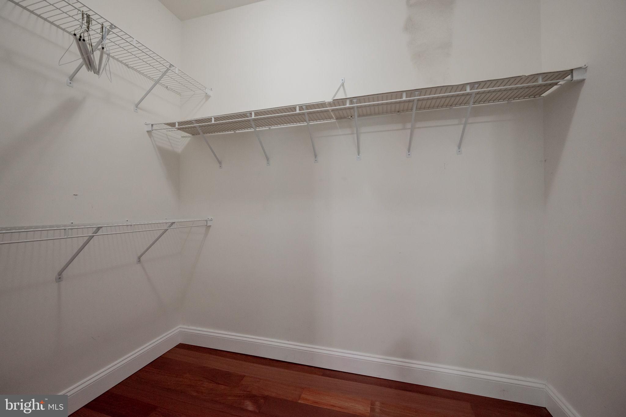 HADDON HURST - Residential