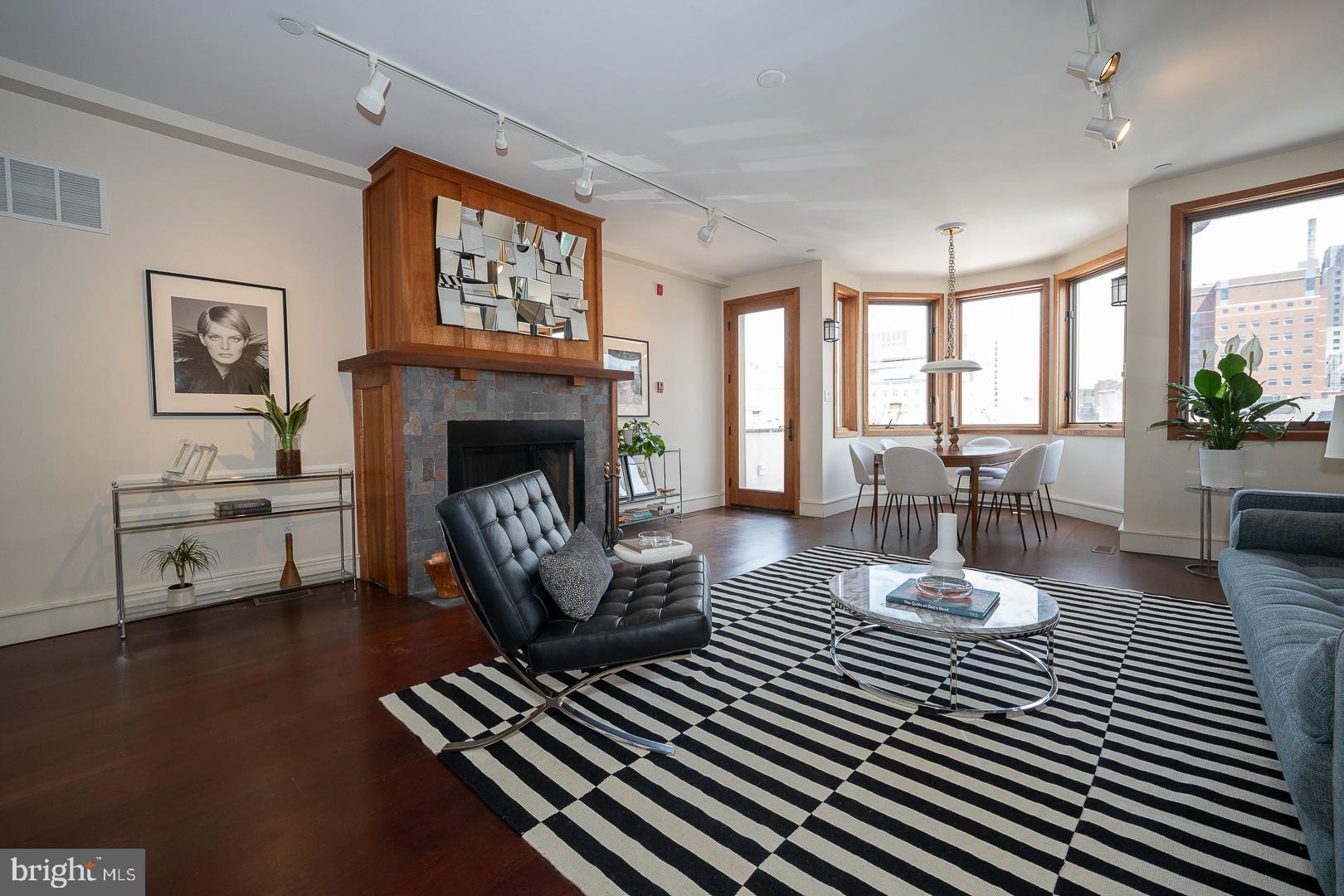 WASHINGTON SQ - Residential