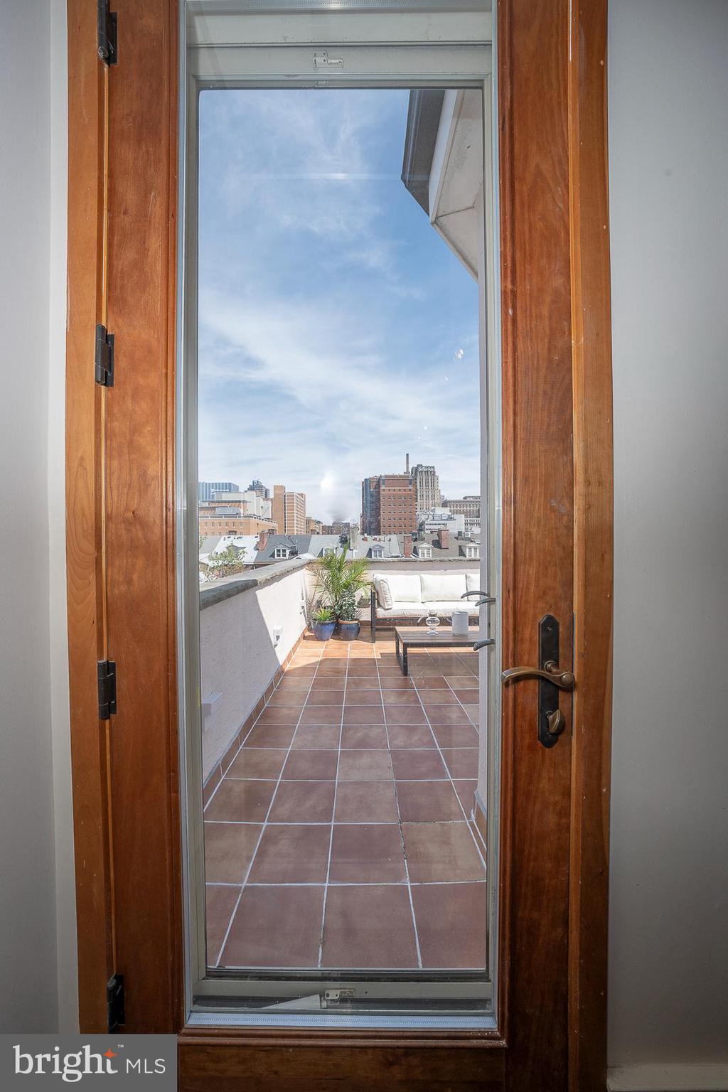 WASHINGTON SQ - Residential