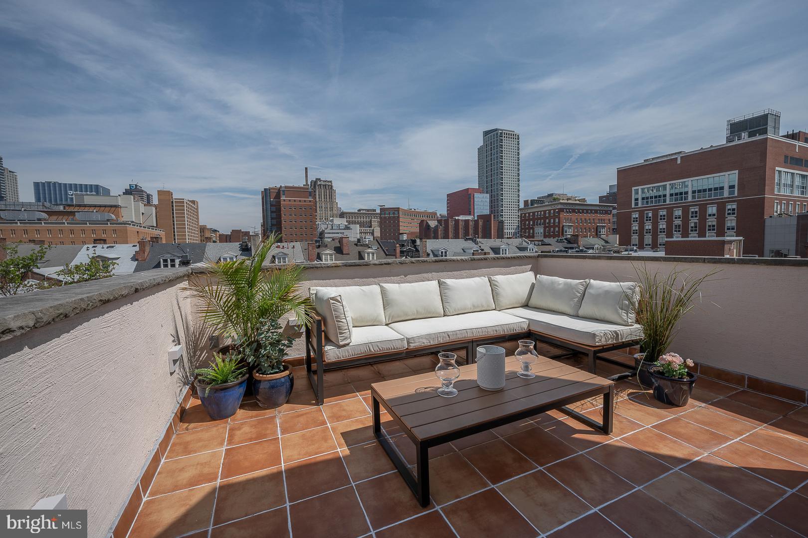 WASHINGTON SQ - Residential