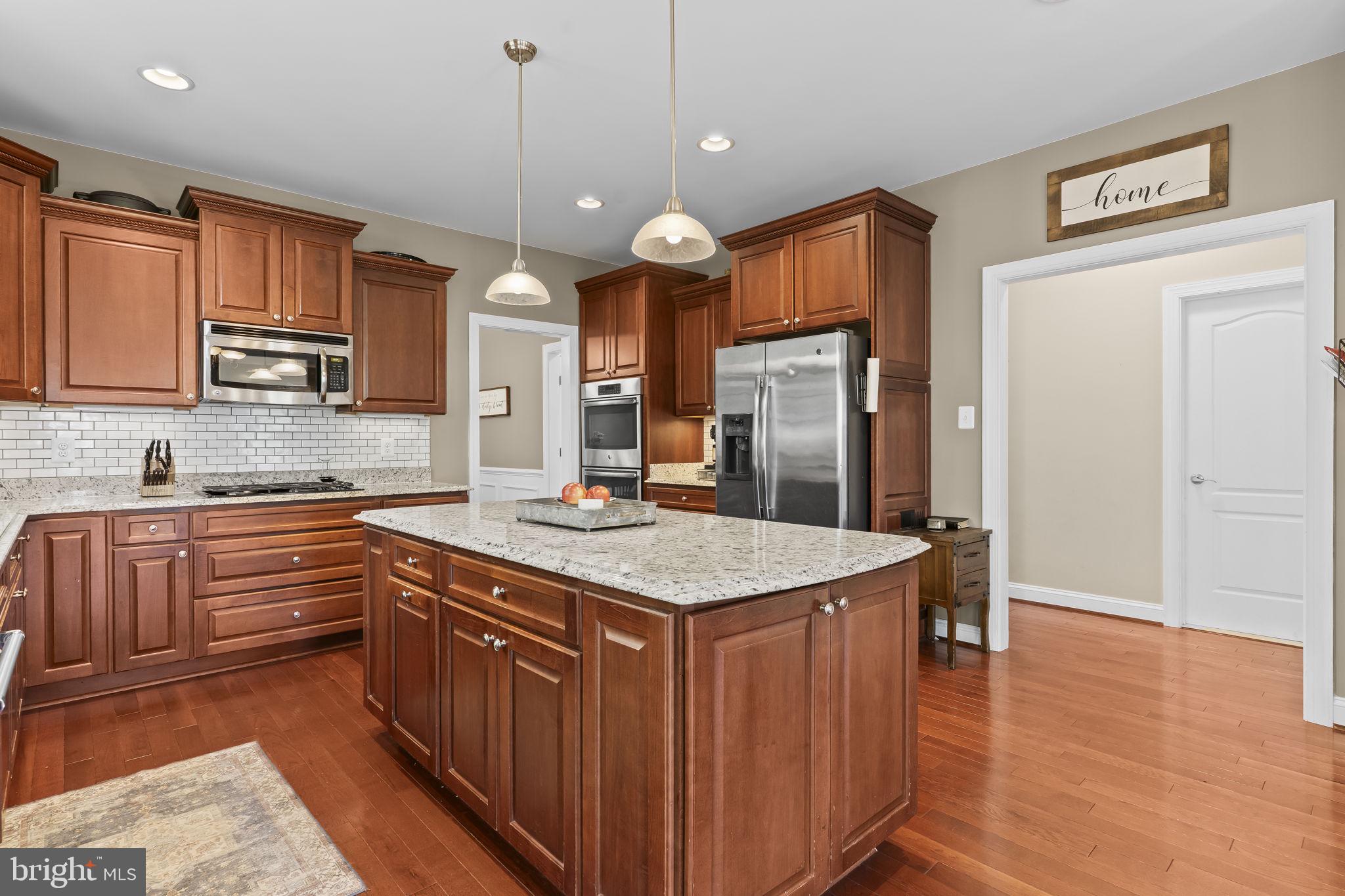 SIMMONS RIDGE - Residential