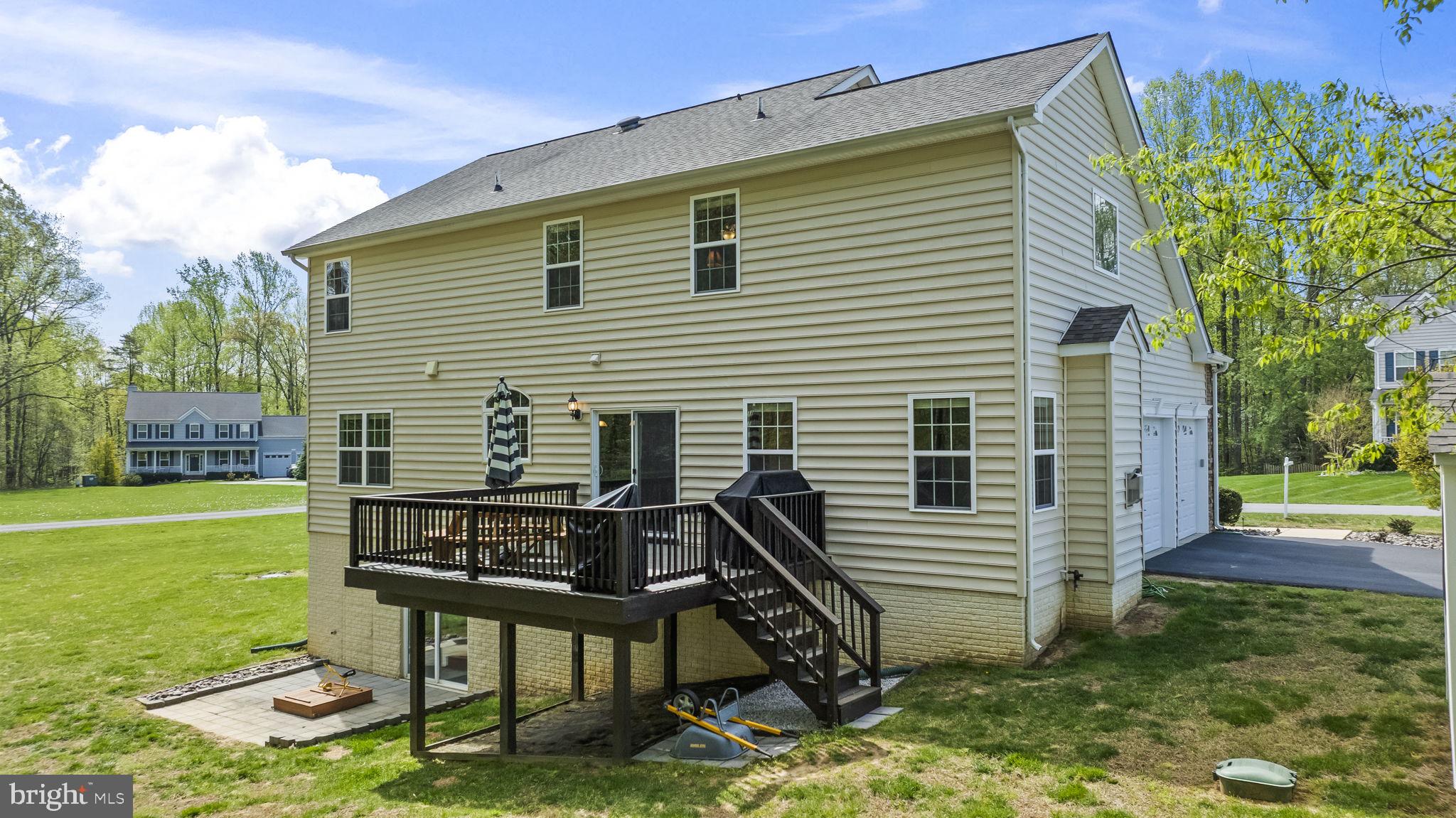 SIMMONS RIDGE - Residential