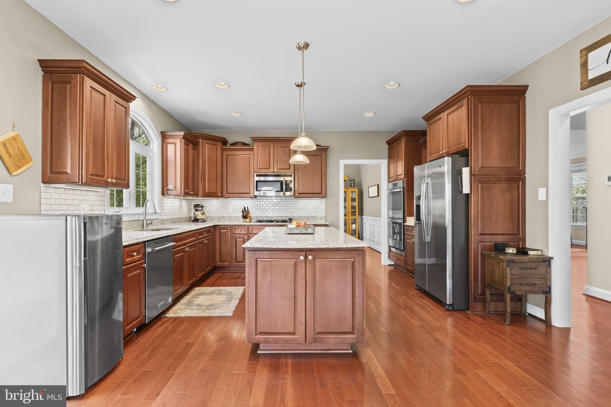 SIMMONS RIDGE - Residential