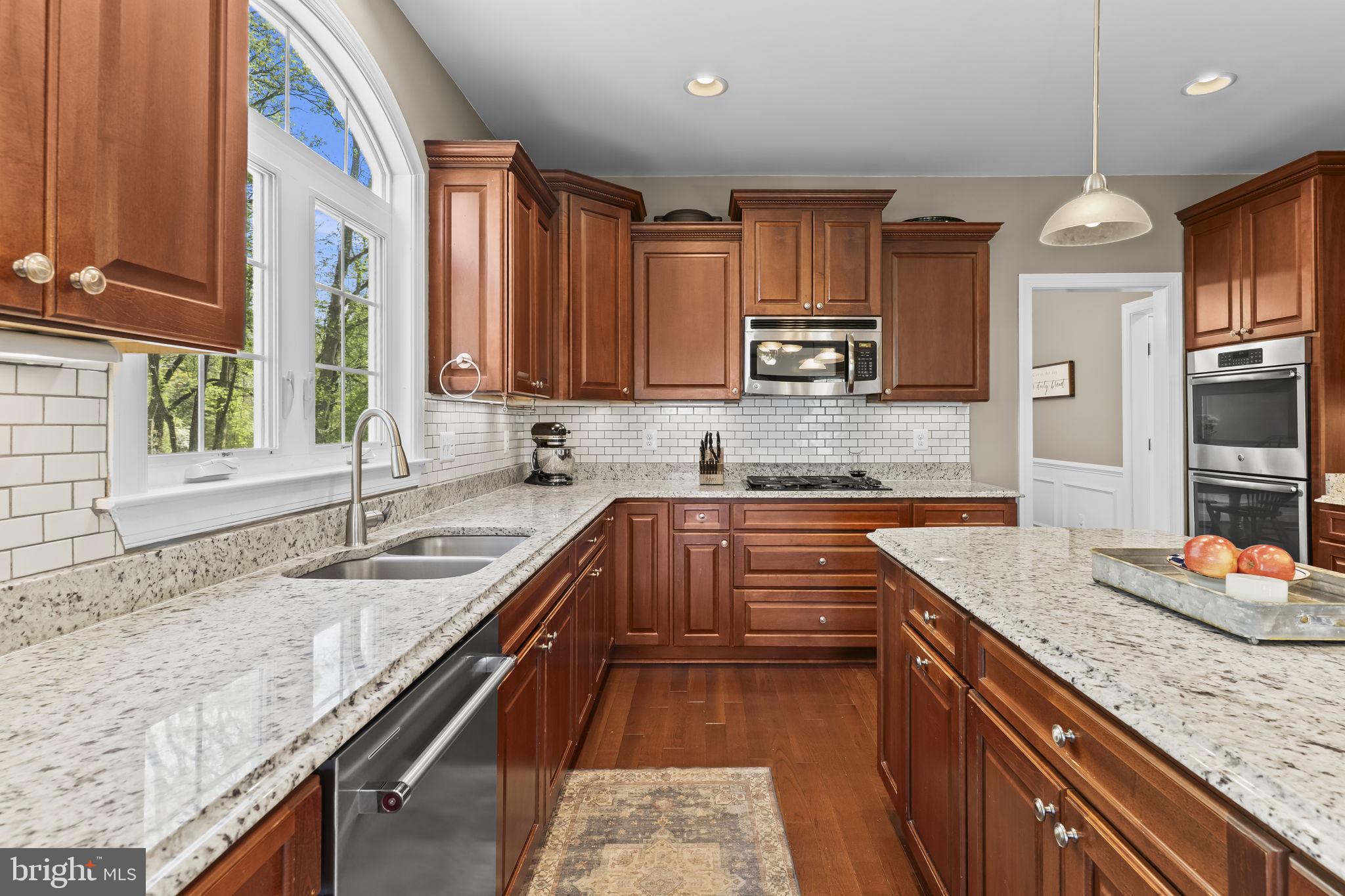 SIMMONS RIDGE - Residential