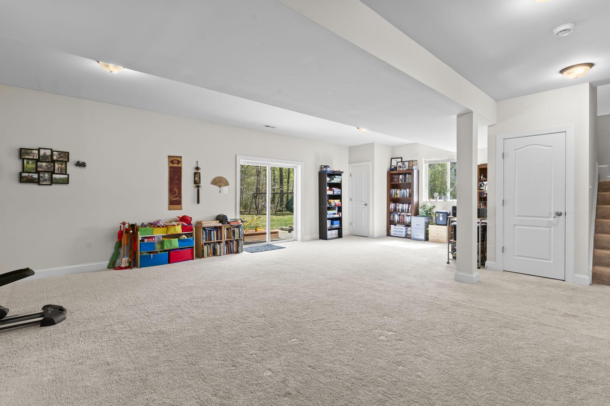 SIMMONS RIDGE - Residential