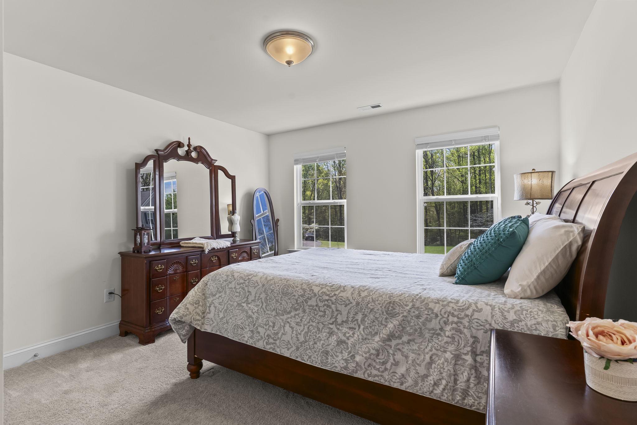 SIMMONS RIDGE - Residential