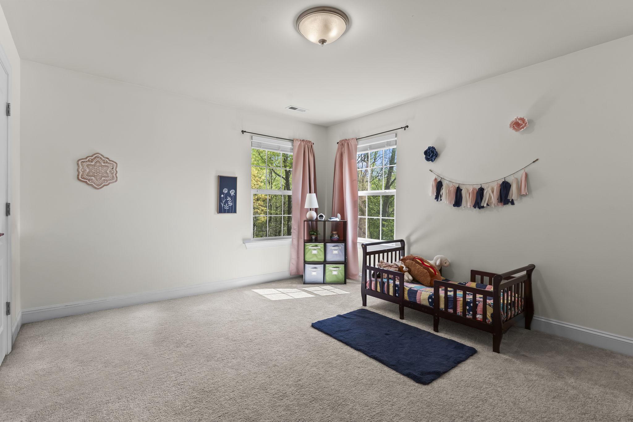 SIMMONS RIDGE - Residential