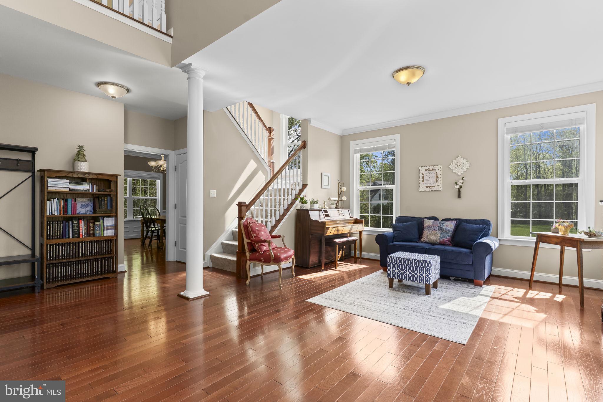 1905 RESTING RIDGE LANE