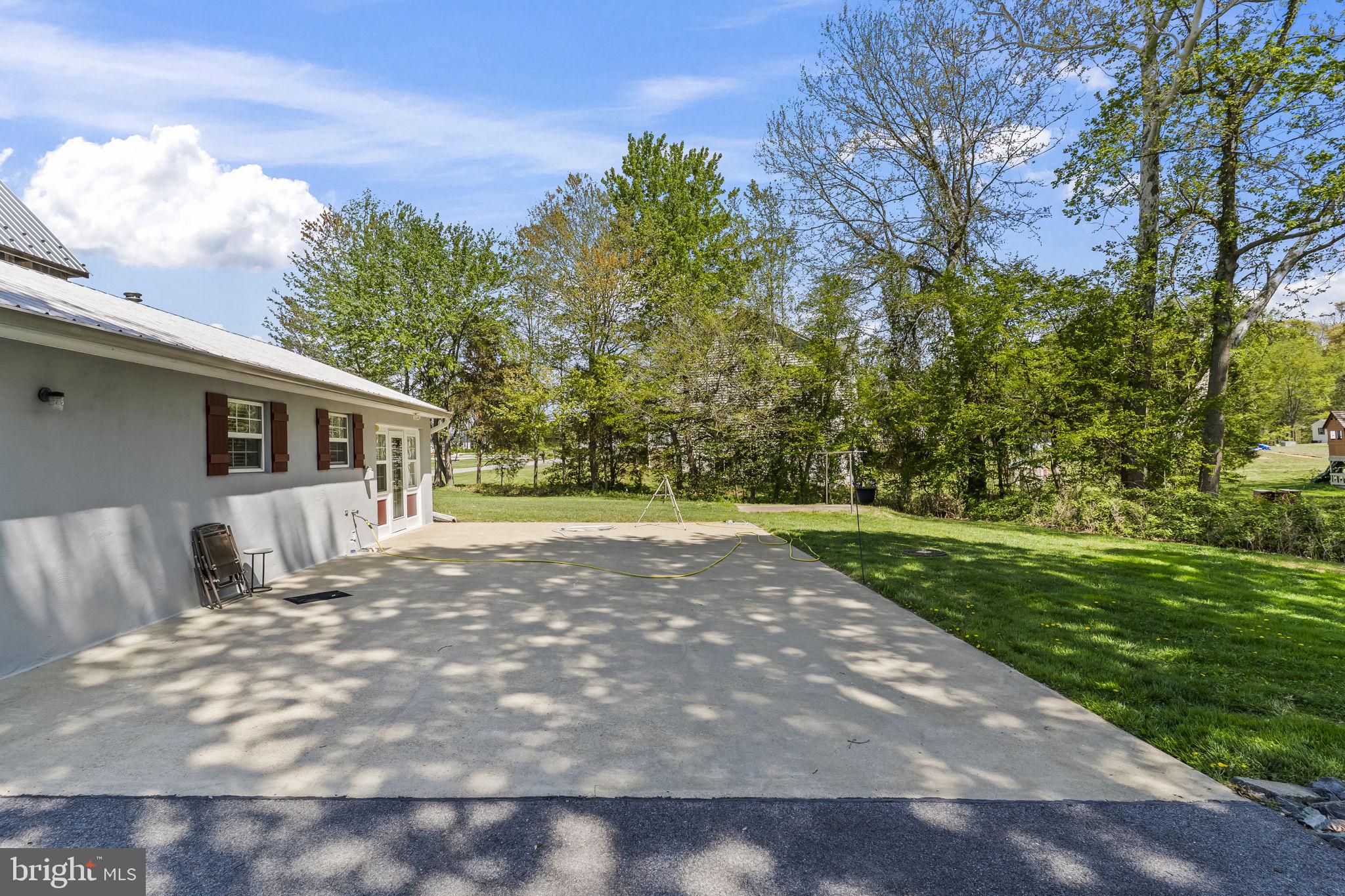 SIMMONS RIDGE - Residential