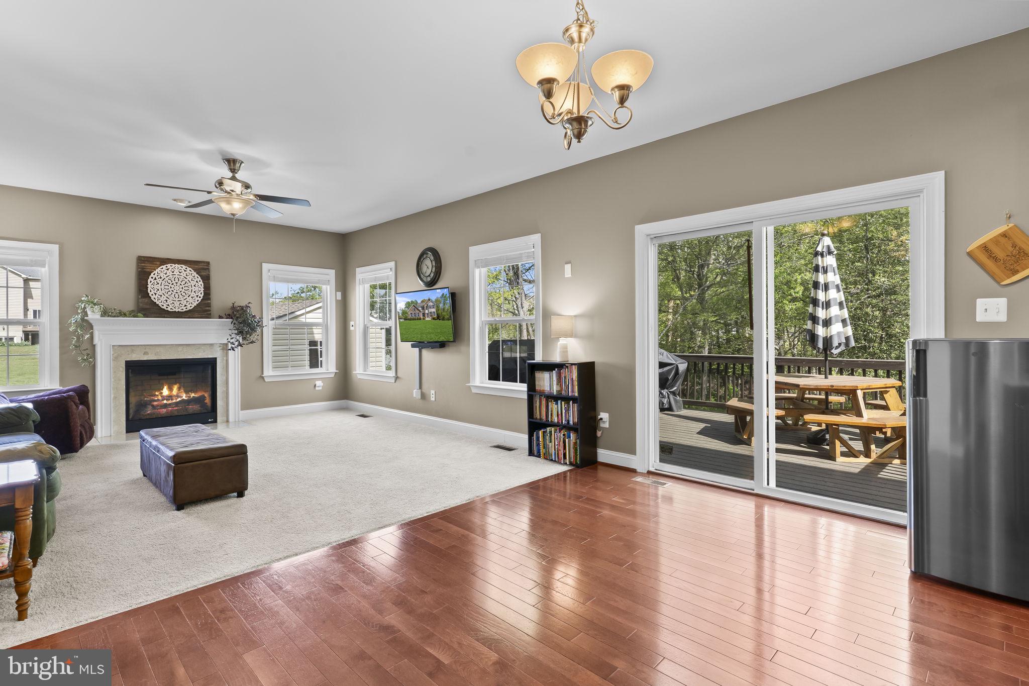 SIMMONS RIDGE - Residential