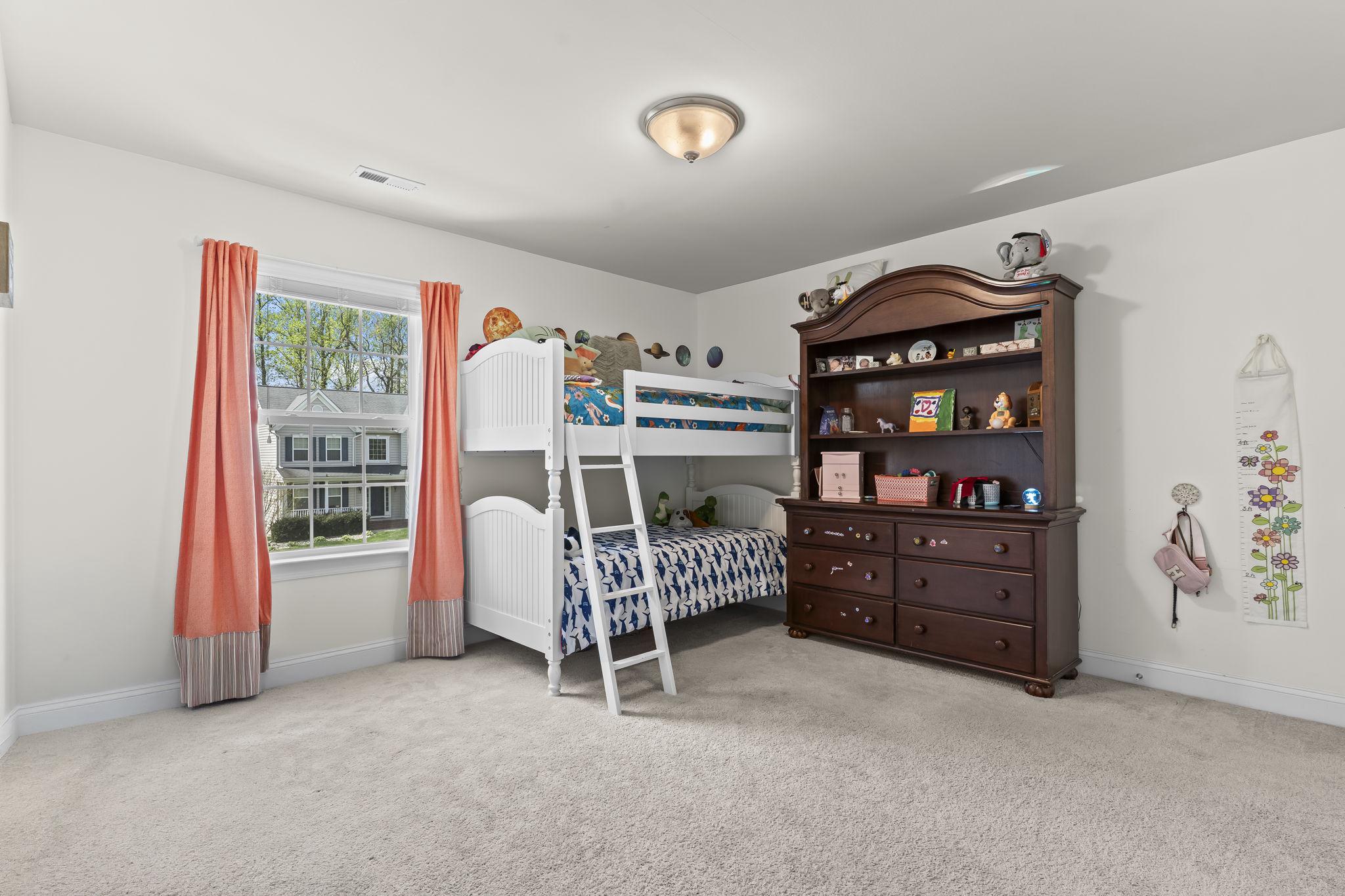 SIMMONS RIDGE - Residential