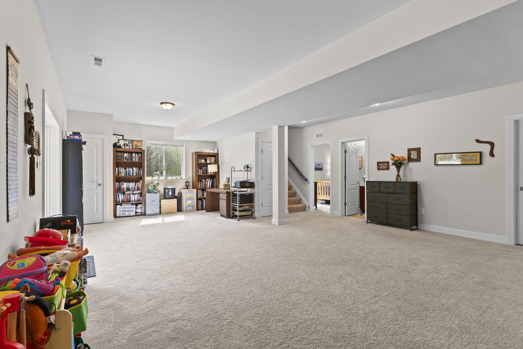 SIMMONS RIDGE - Residential