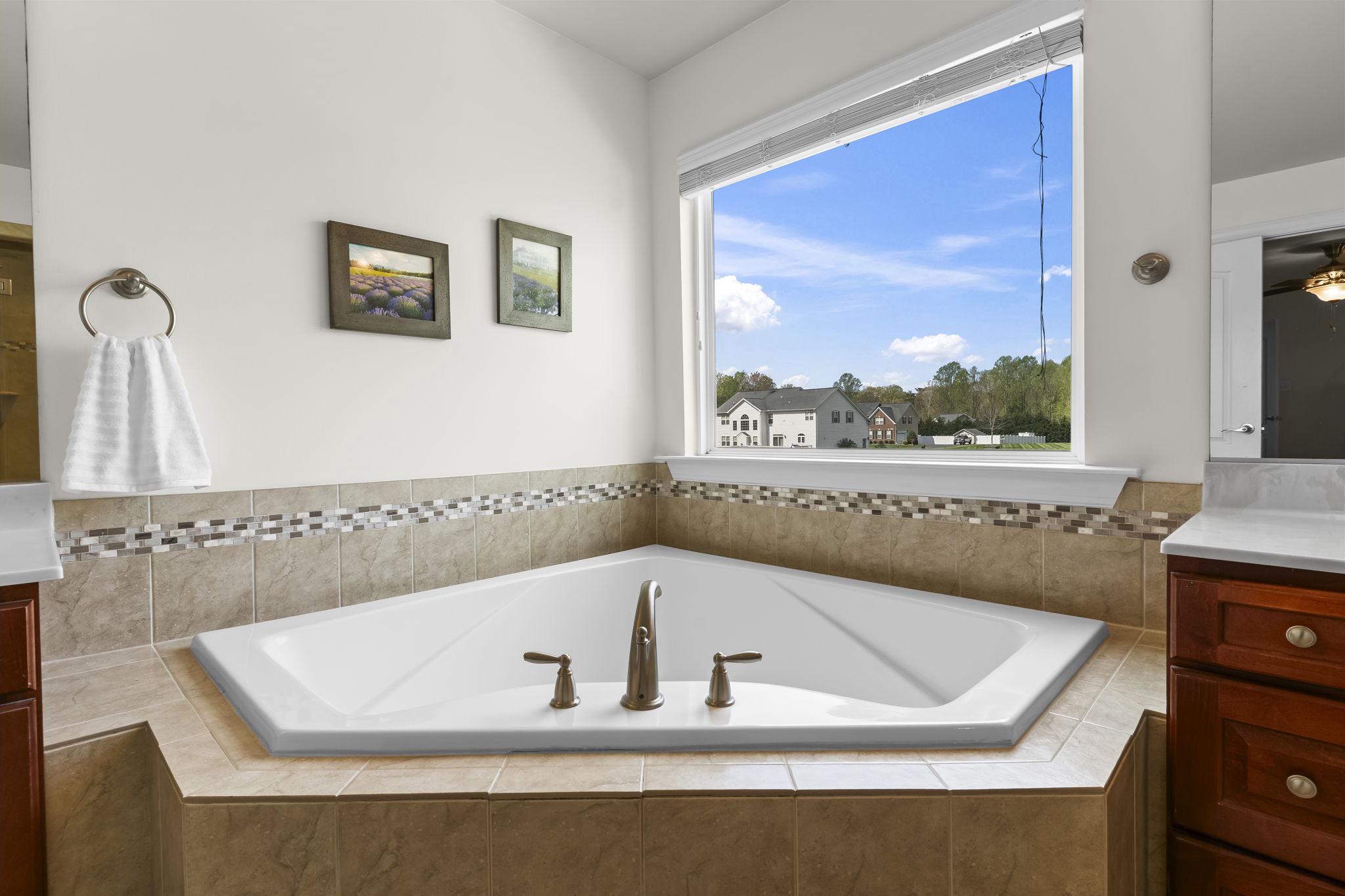 SIMMONS RIDGE - Residential