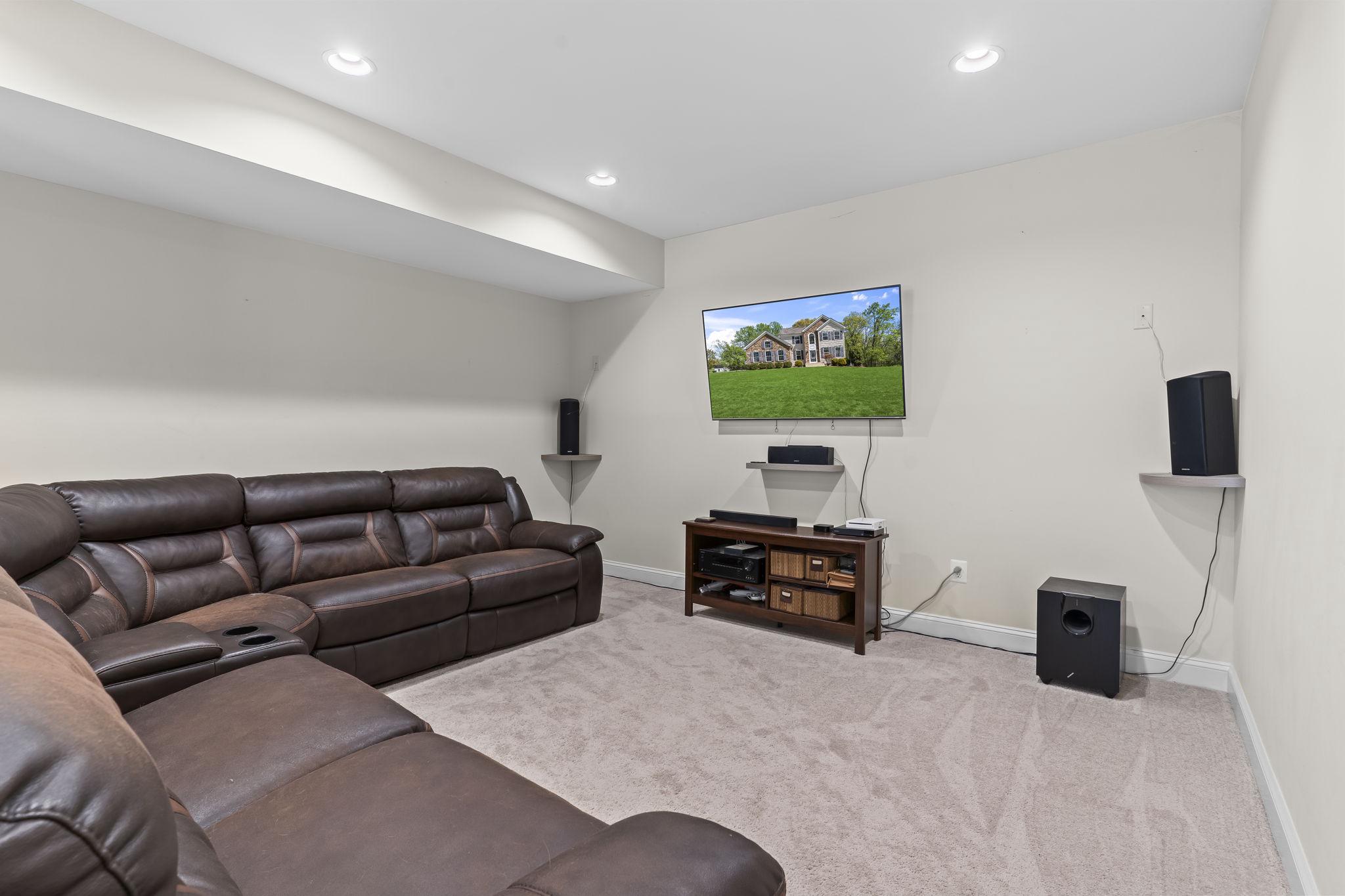 SIMMONS RIDGE - Residential