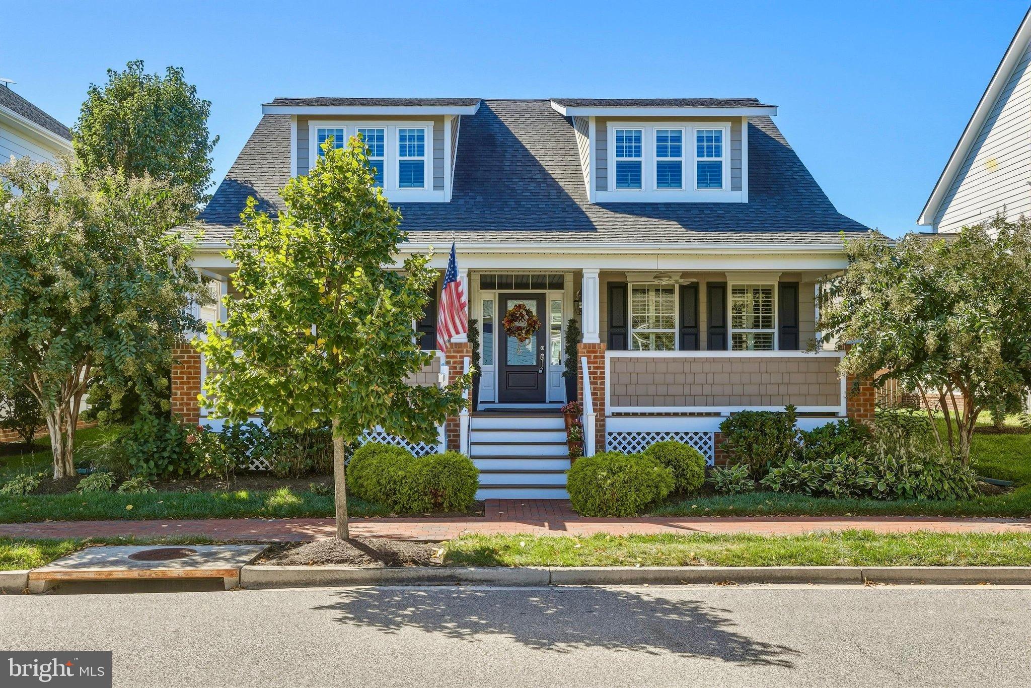 223 EVELYNE STREET