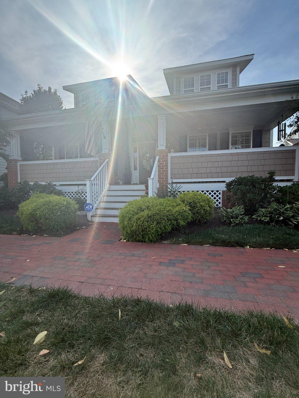 223 EVELYNE STREET