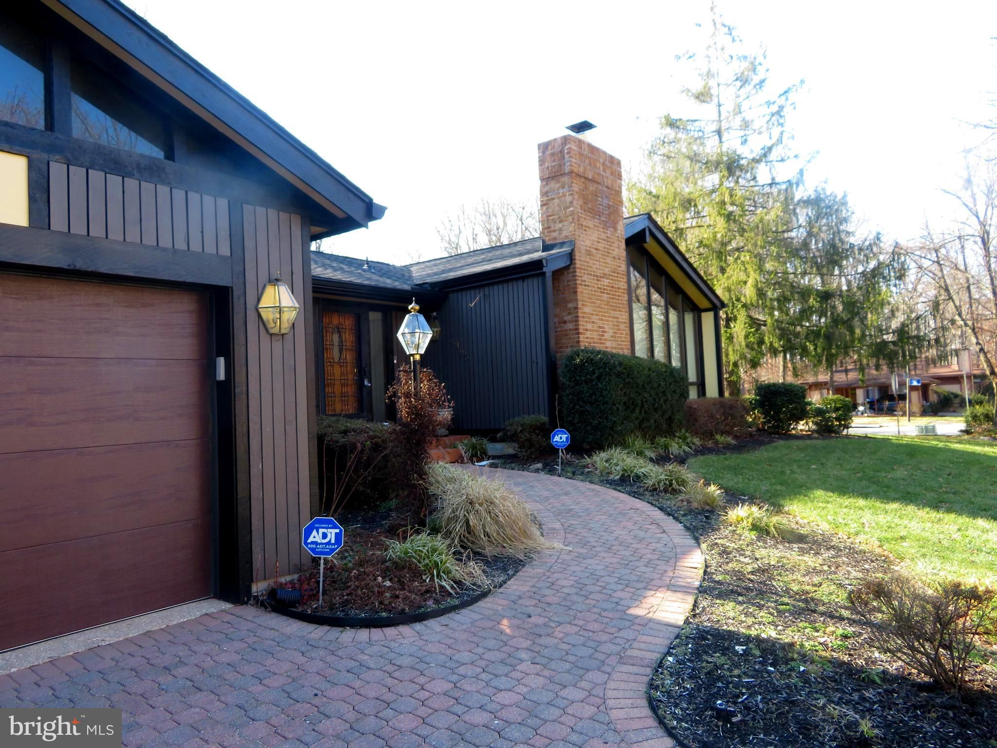 LONG REACH - Residential