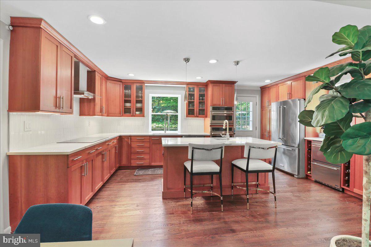 CHESTNUT HILL - Residential