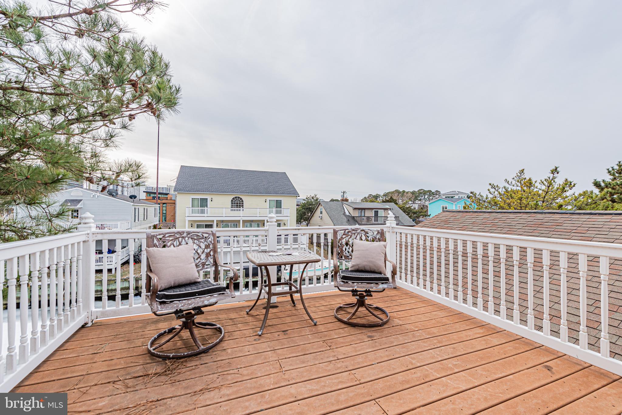 CAINE KEYS II - Residential