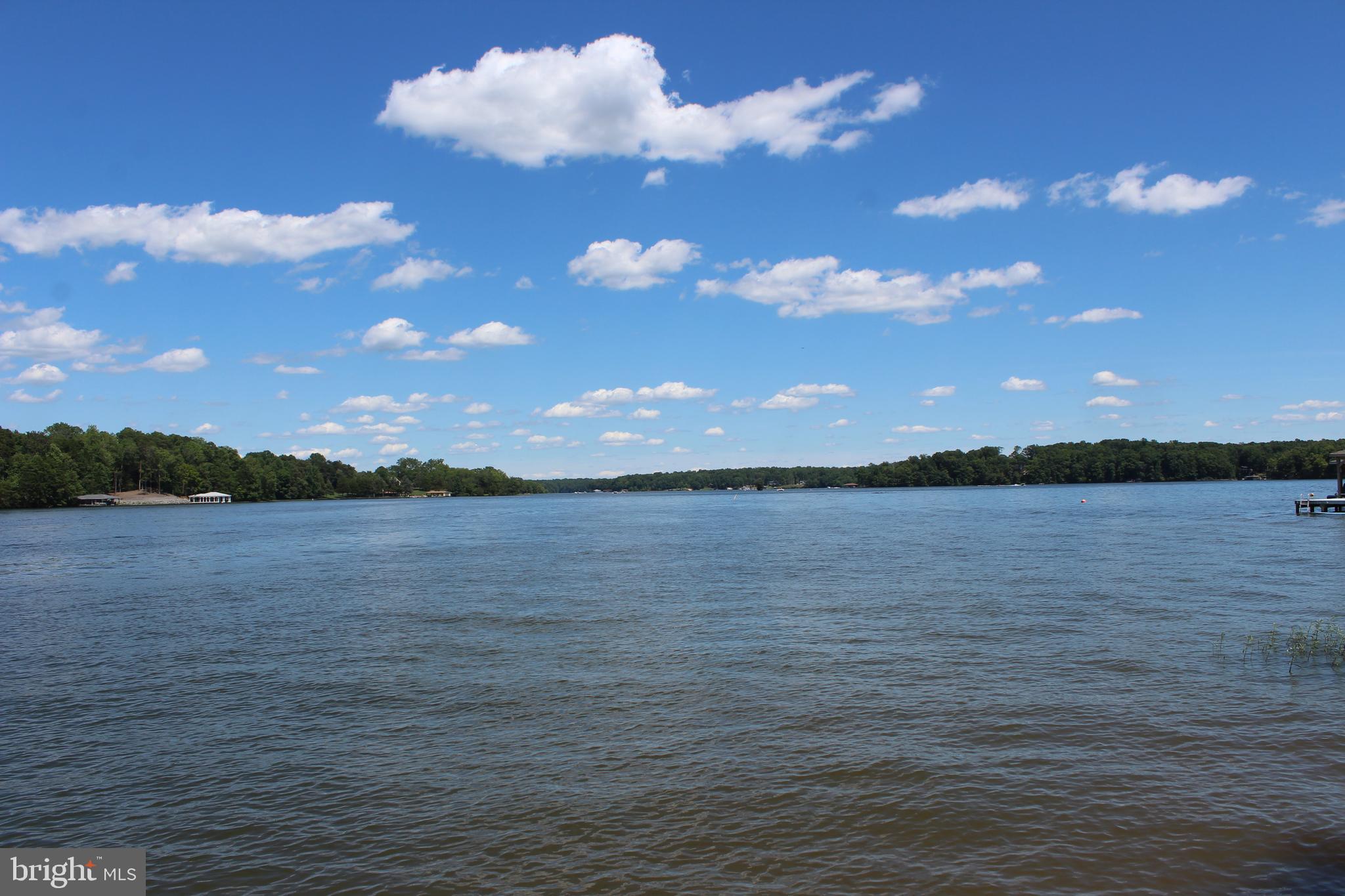 MAPLE SPRINGS - Land