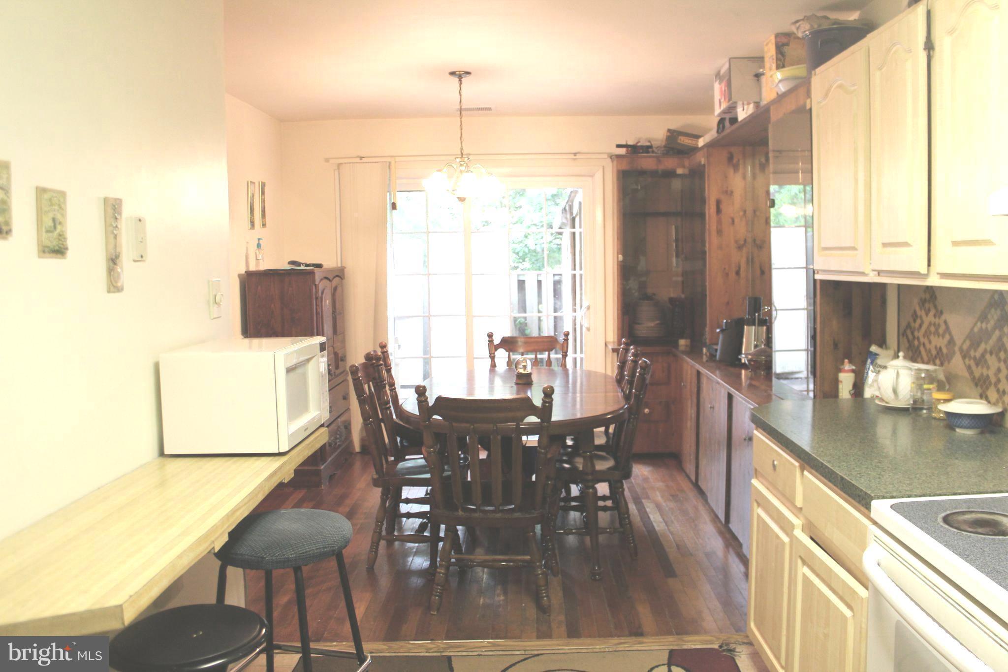 BURKE CENTRE - Residential