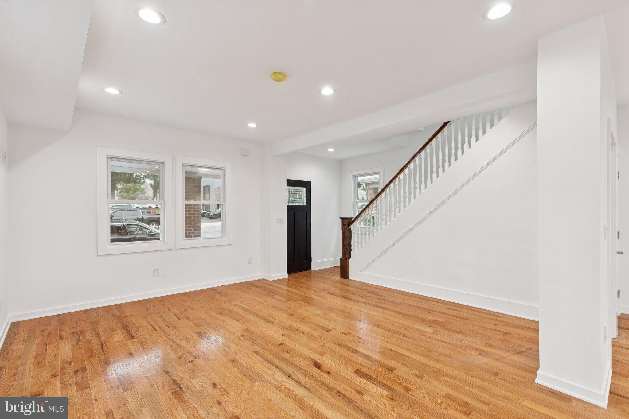 GLENSIDE - Residential Lease