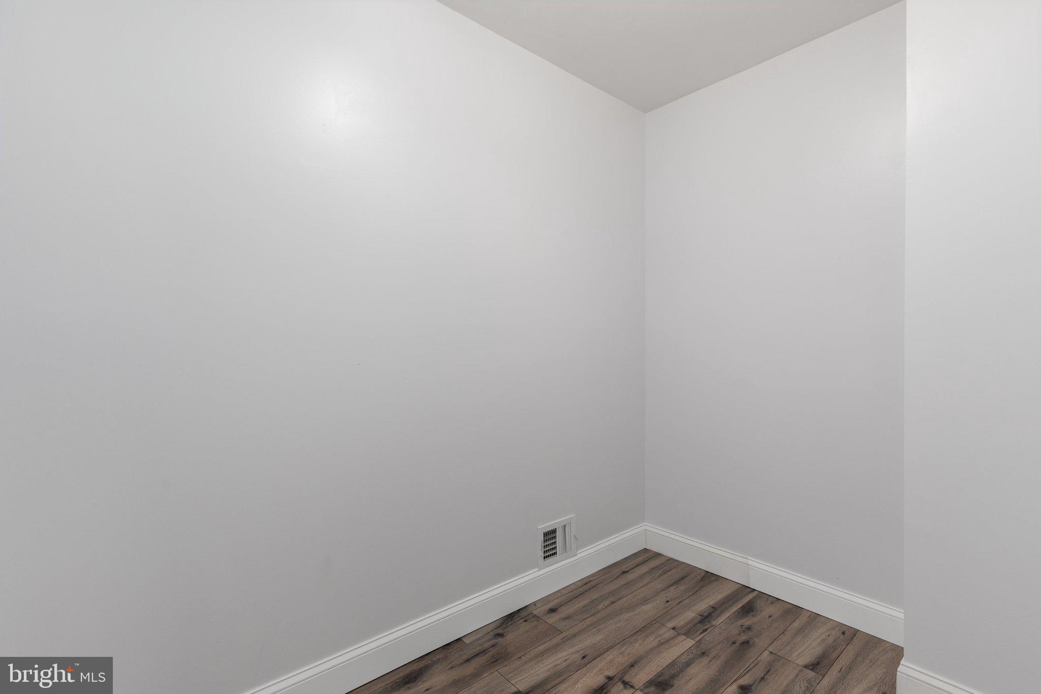 ELIZABETH'S CROSSING - Residential