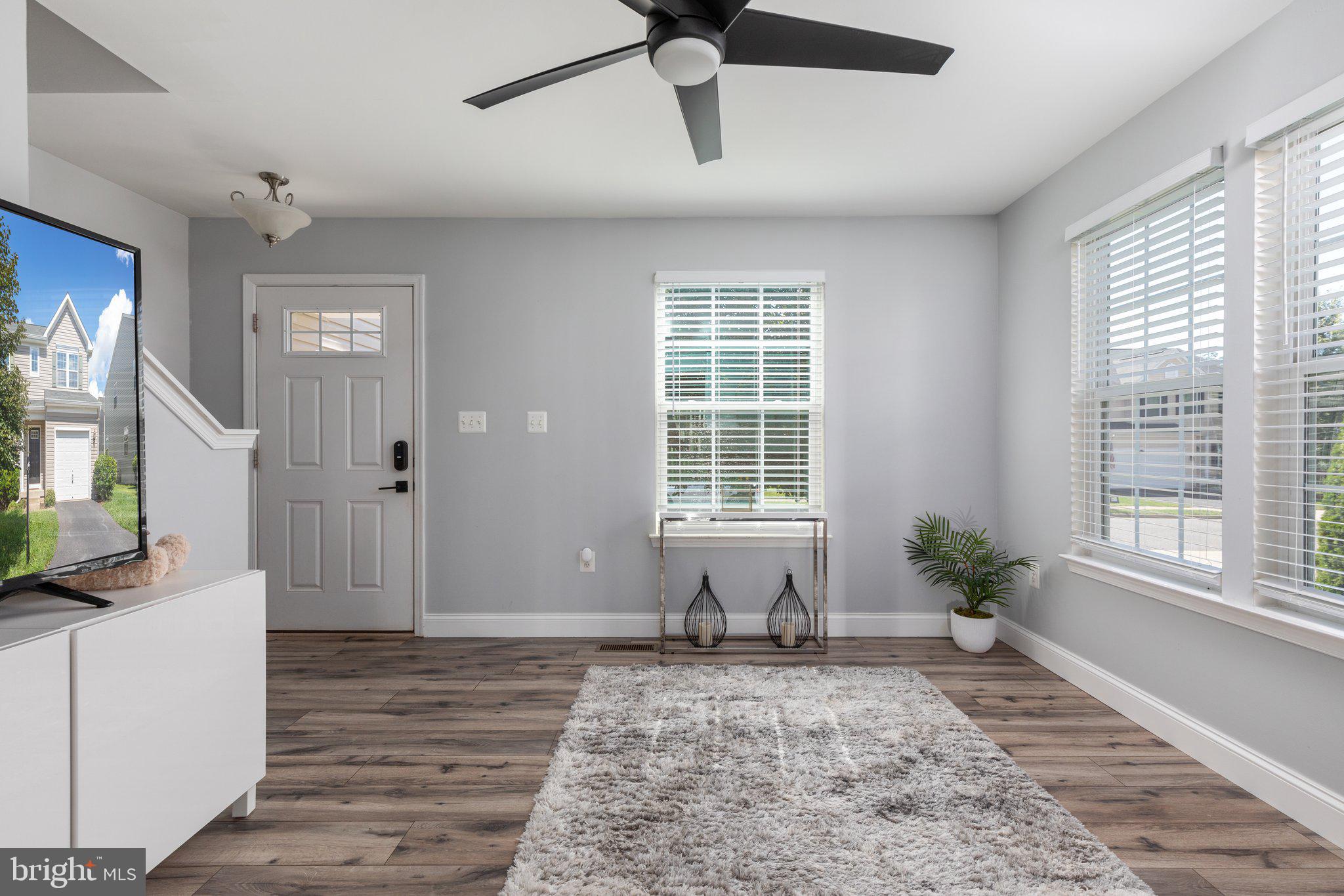 ELIZABETH'S CROSSING - Residential