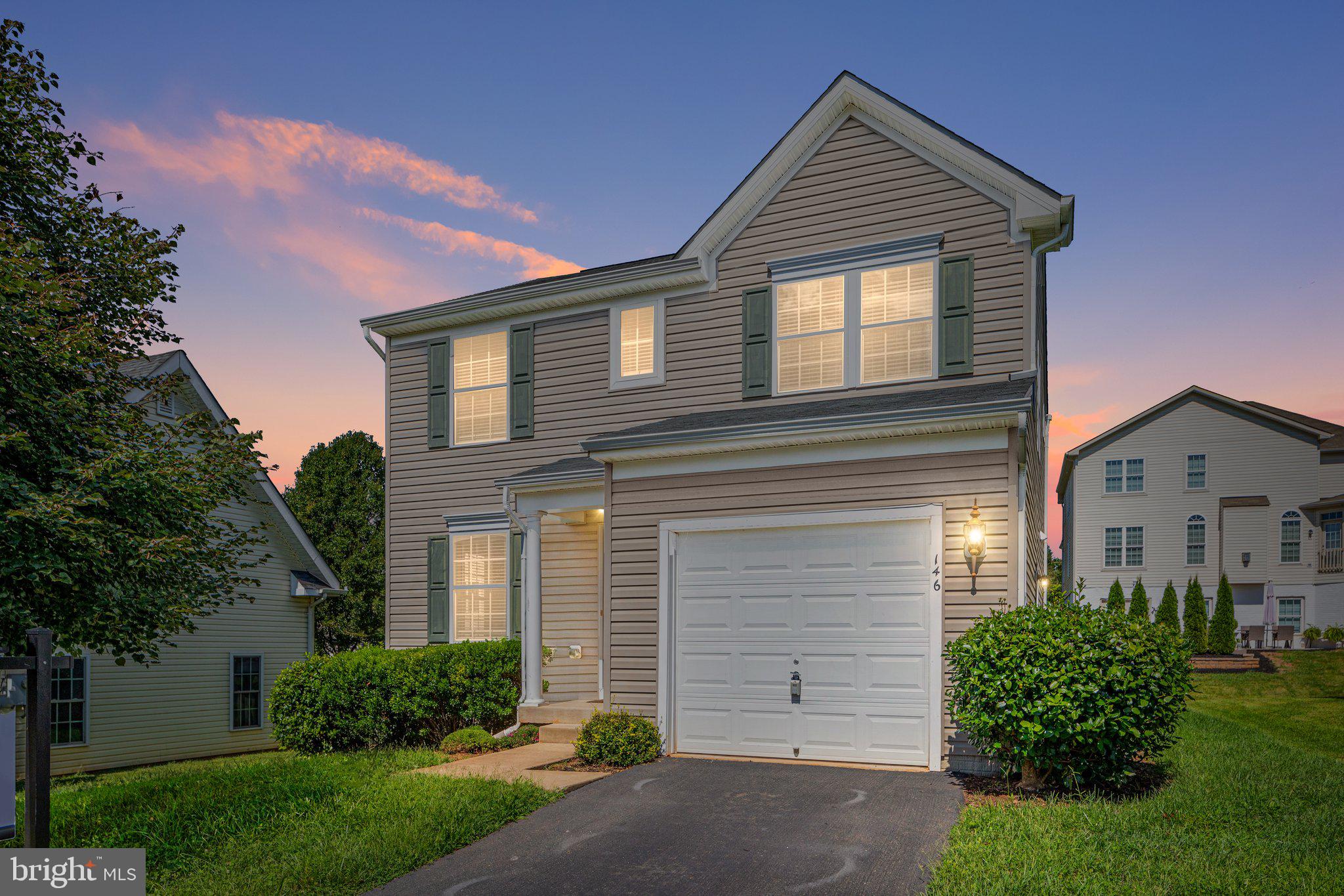 ELIZABETH'S CROSSING - Residential