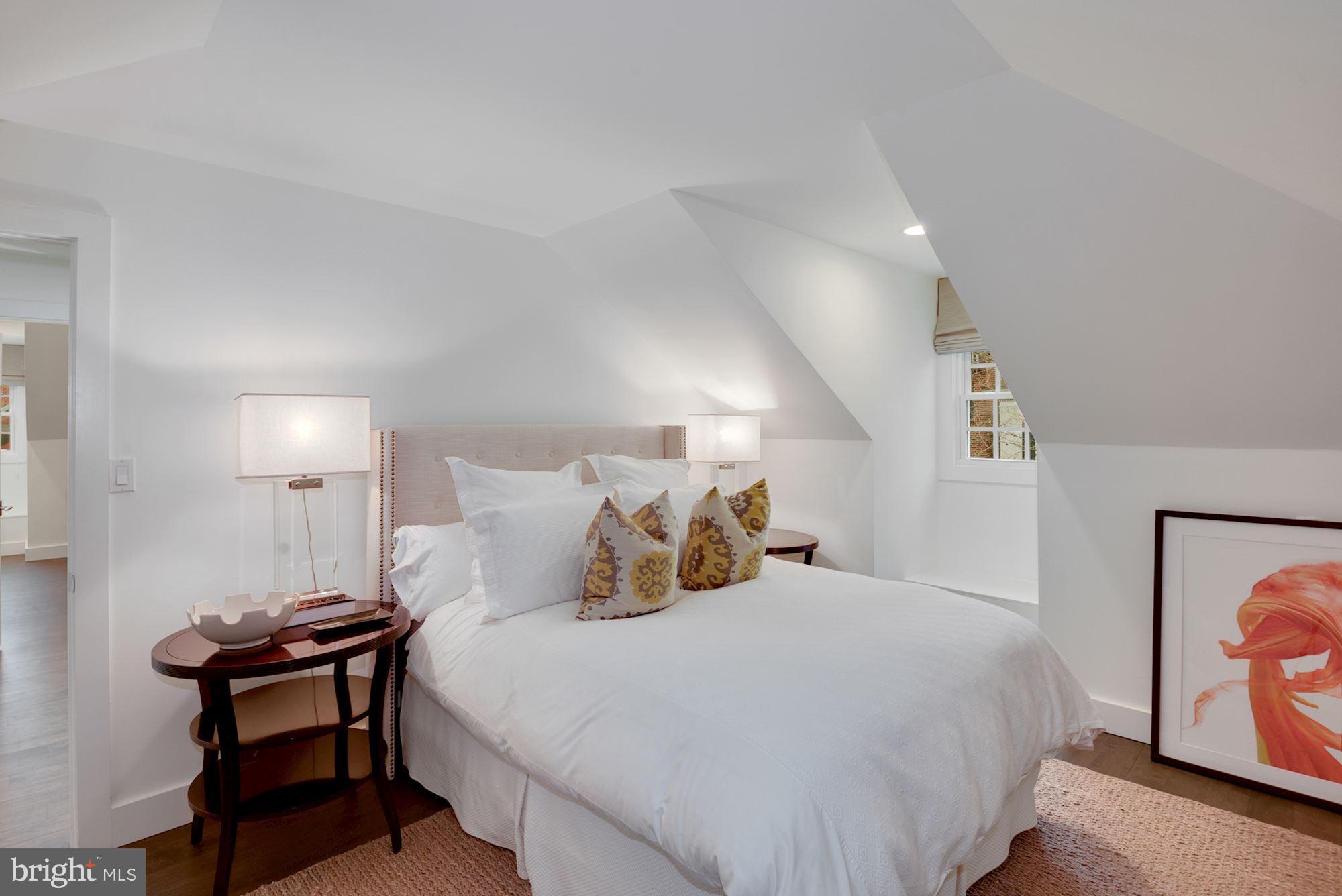 GEORGETOWN - Residential