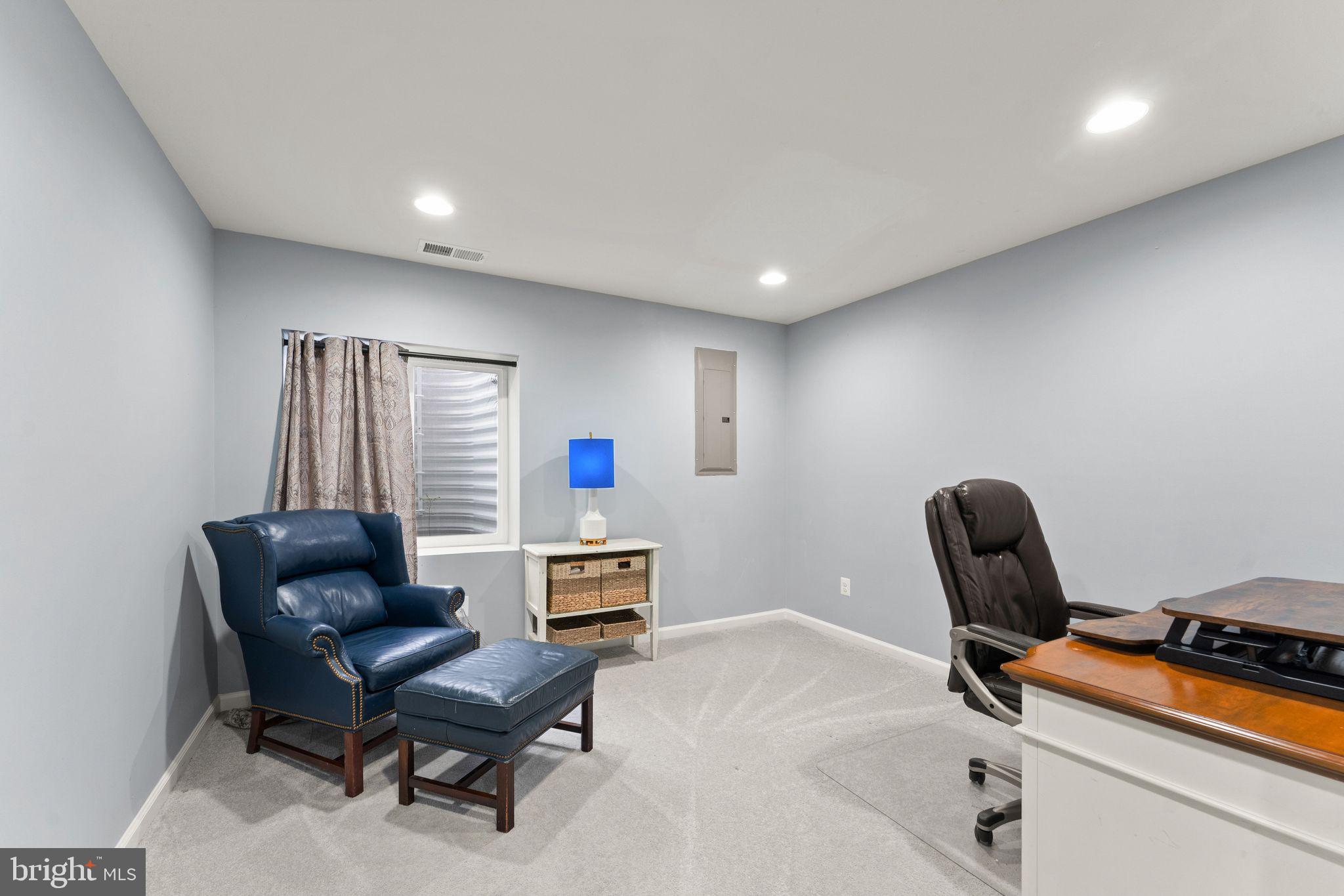 MEADOWBROOK - Residential