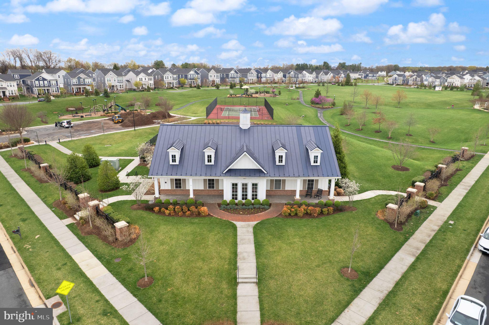 MEADOWBROOK - Residential