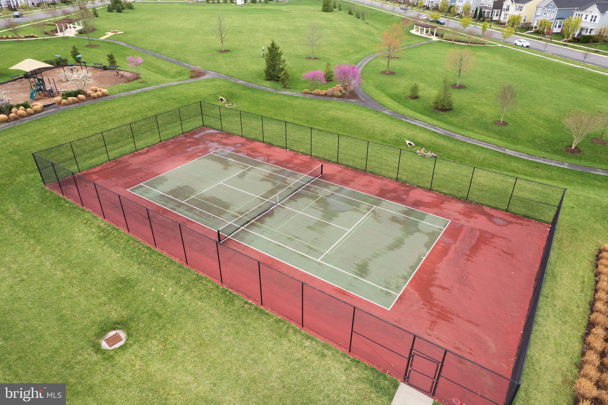 MEADOWBROOK - Residential