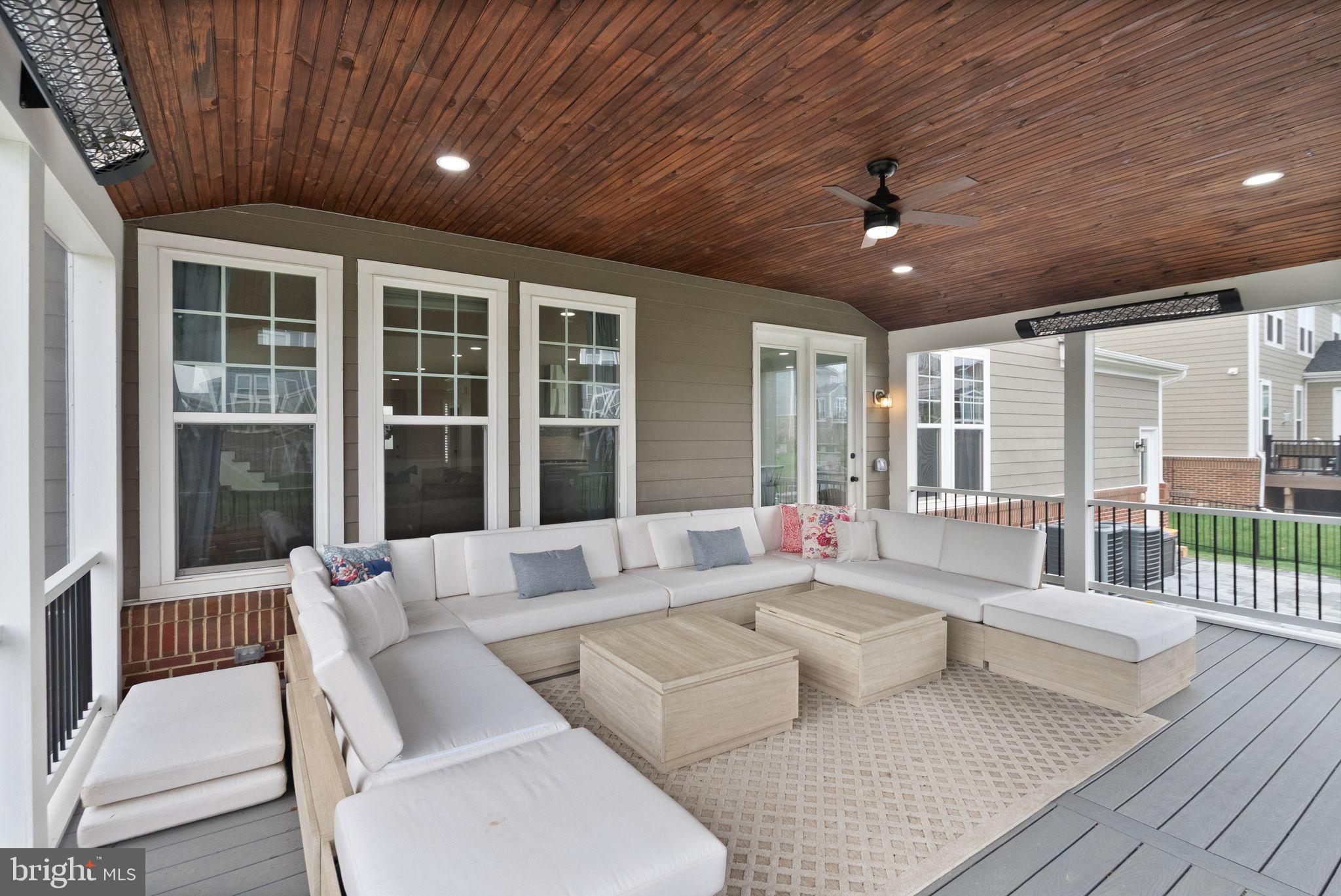 MEADOWBROOK - Residential