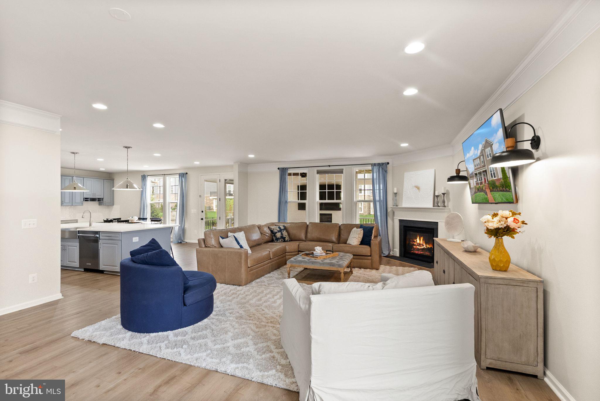 MEADOWBROOK - Residential