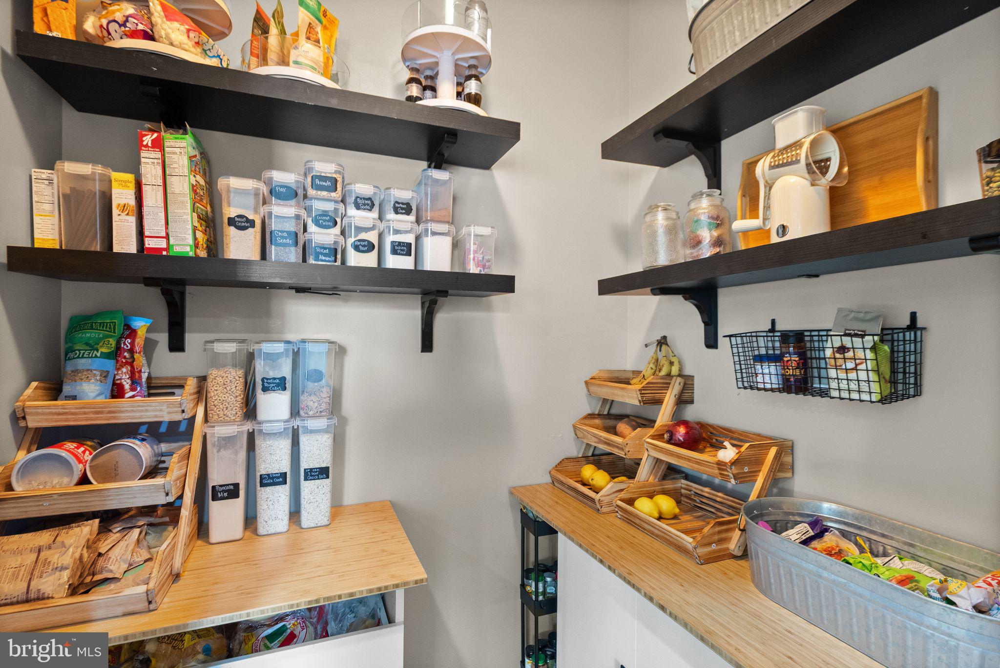 MEADOWBROOK - Residential