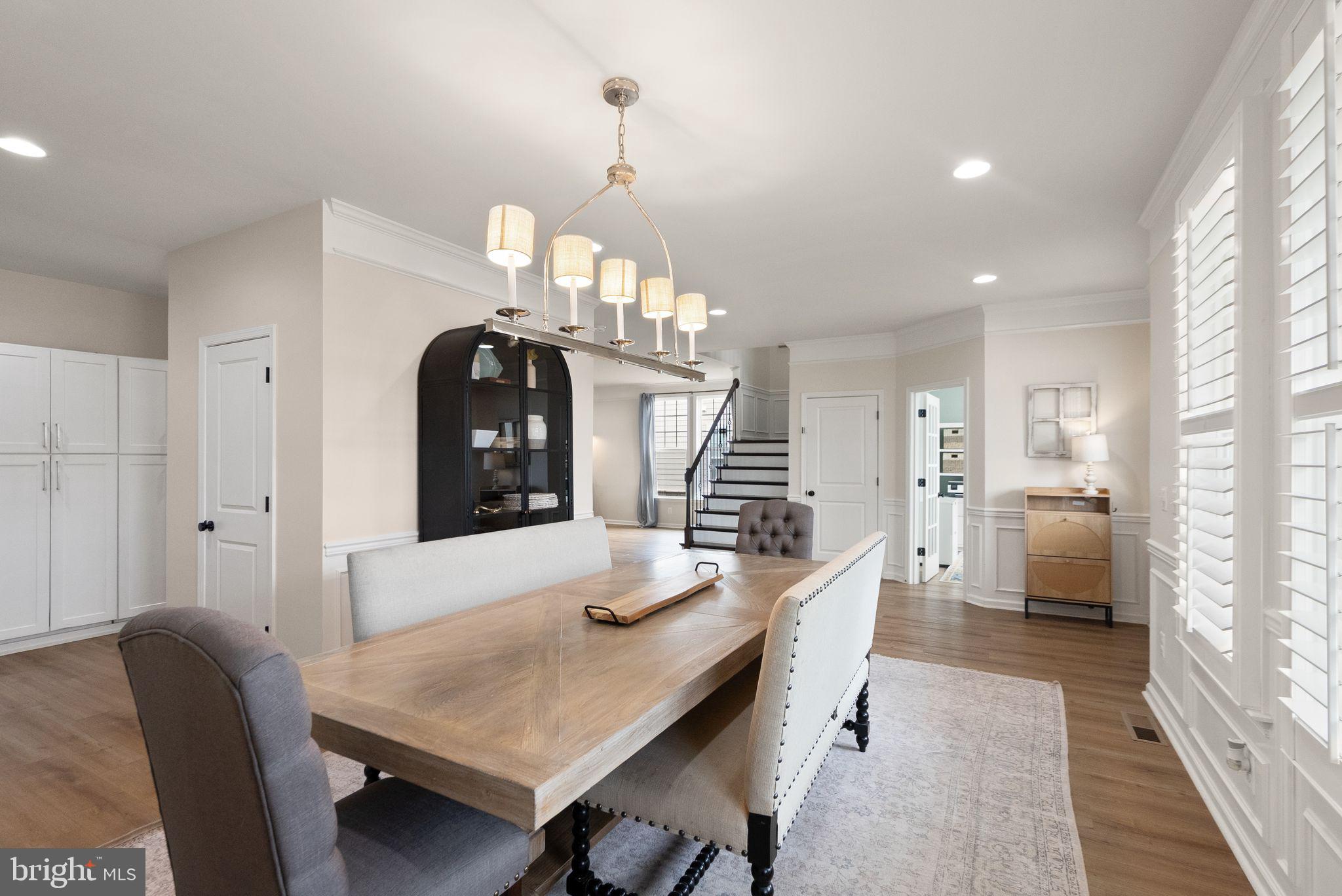 MEADOWBROOK - Residential