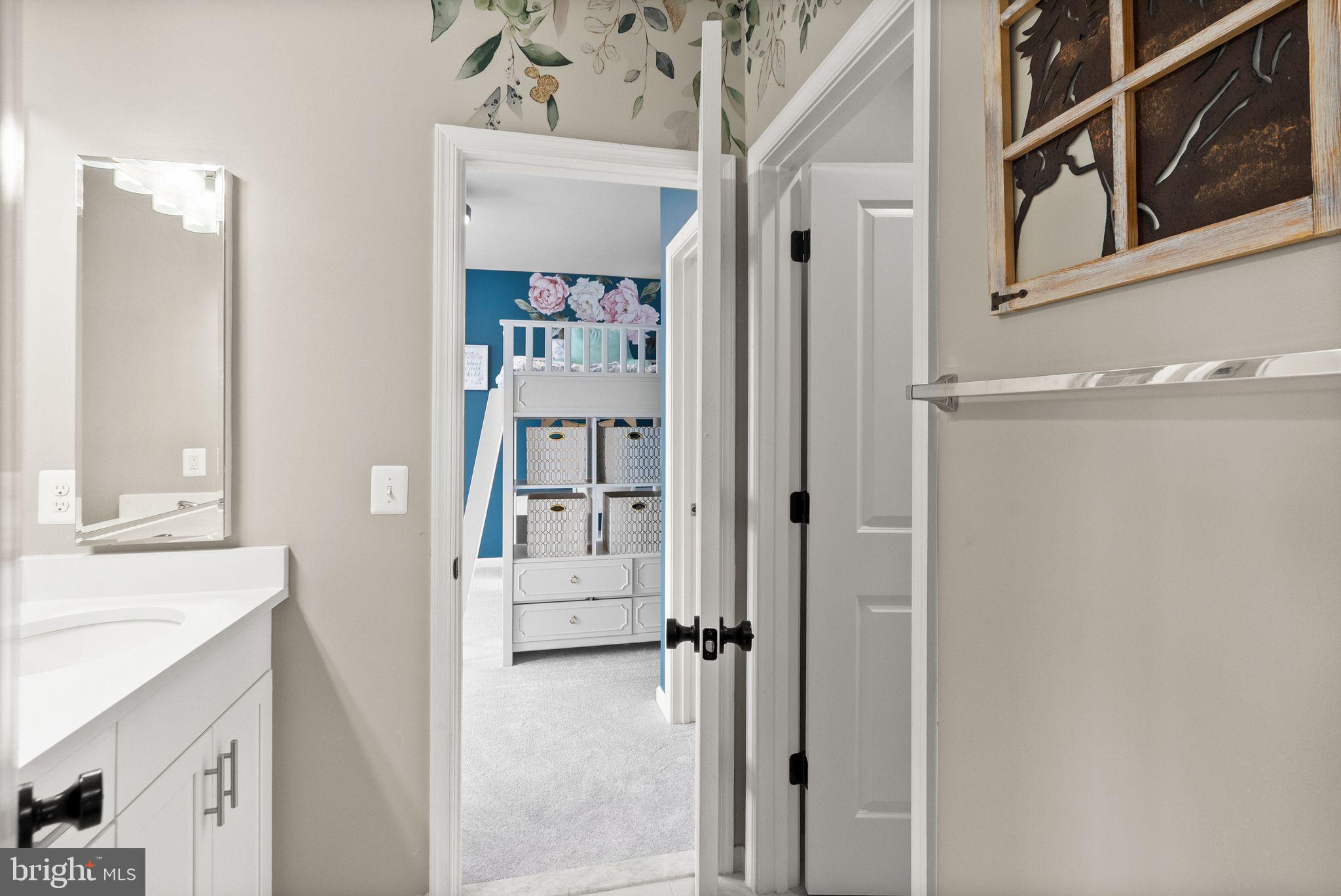 MEADOWBROOK - Residential