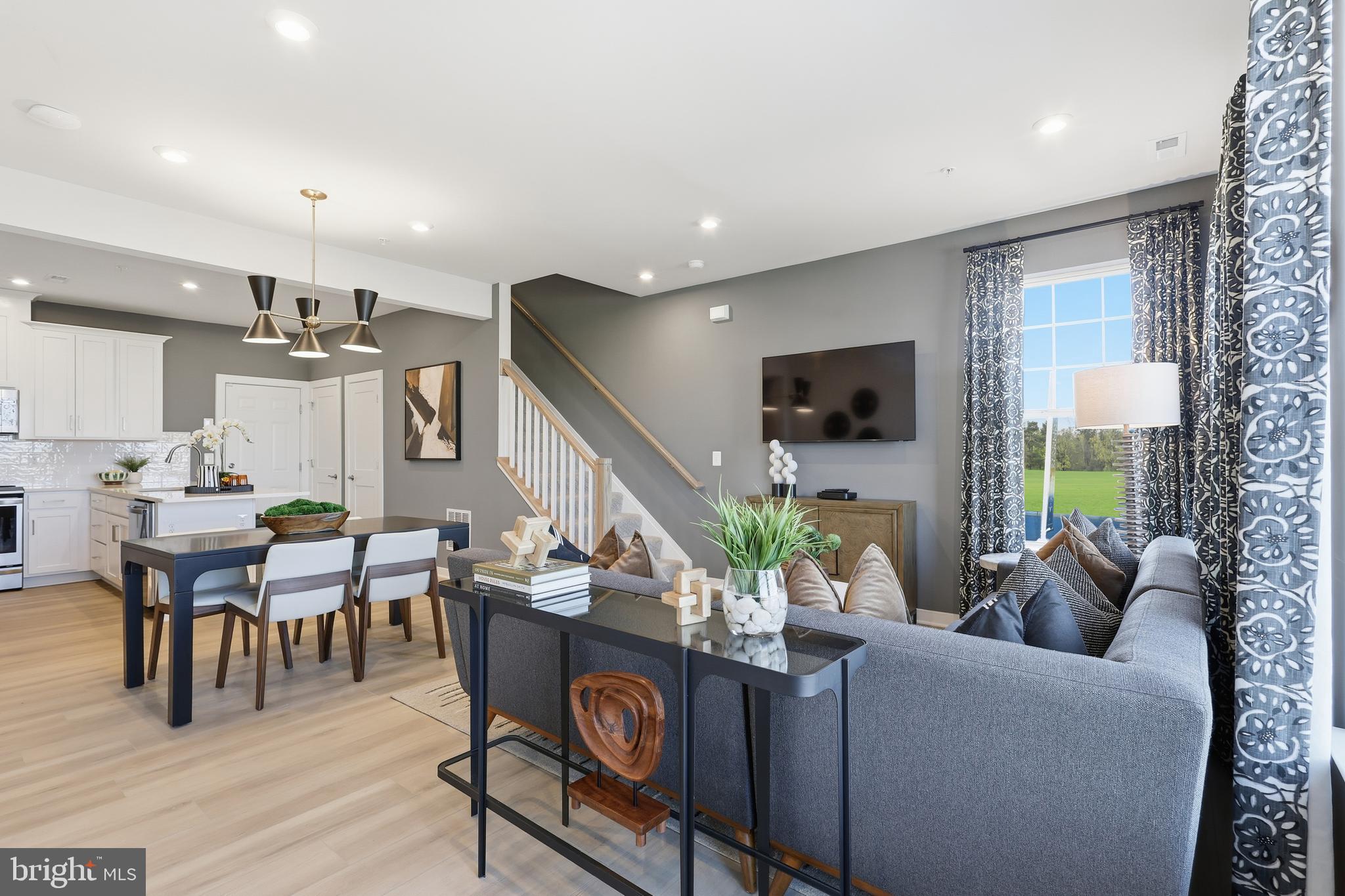 RIVERBLUFF OVERLOOK AT POTOMAC SHORES - Residential